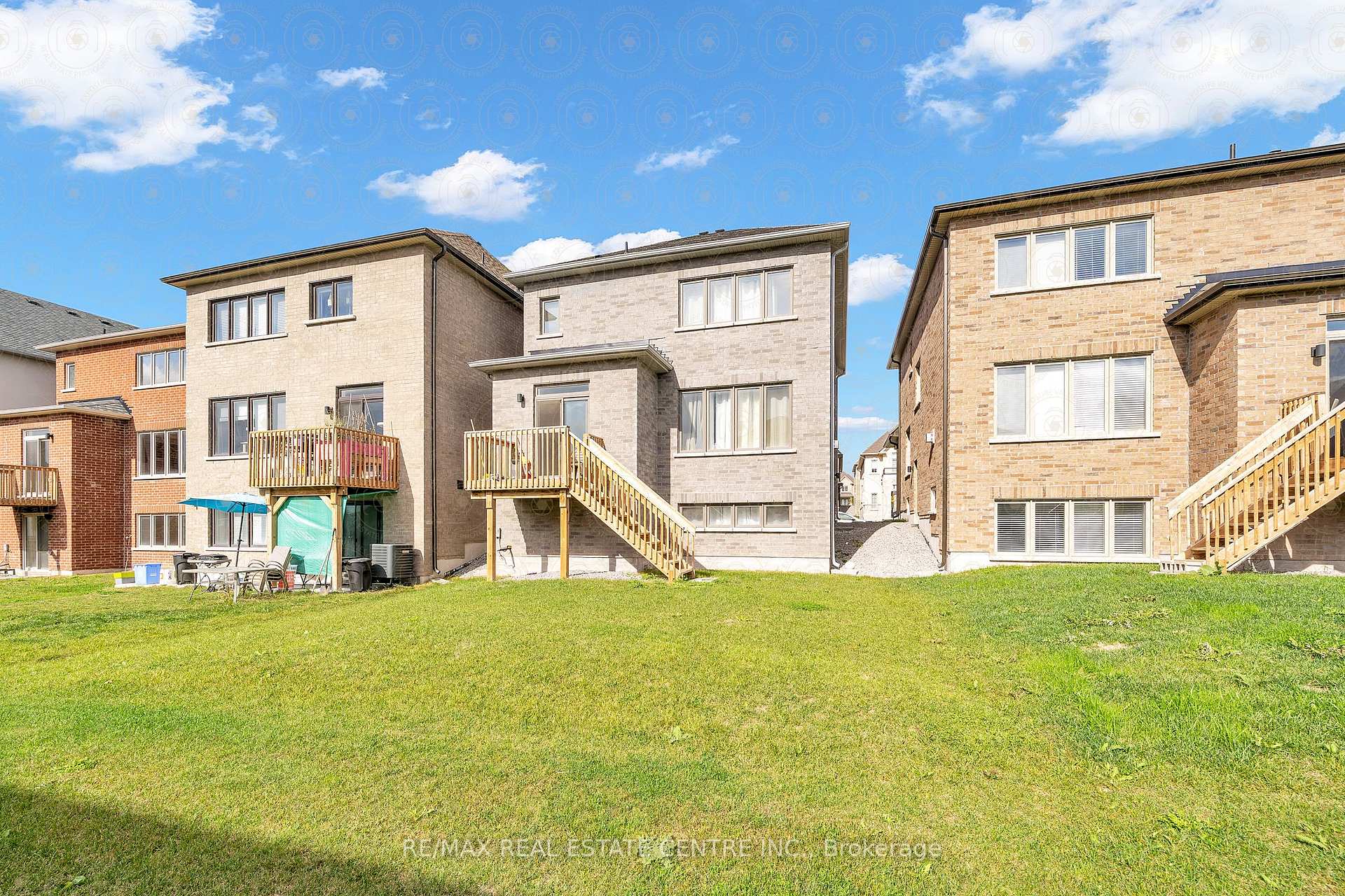 Photo 21 of 43 Northrop Avenue, Clarington, Newcastle — HOMEH