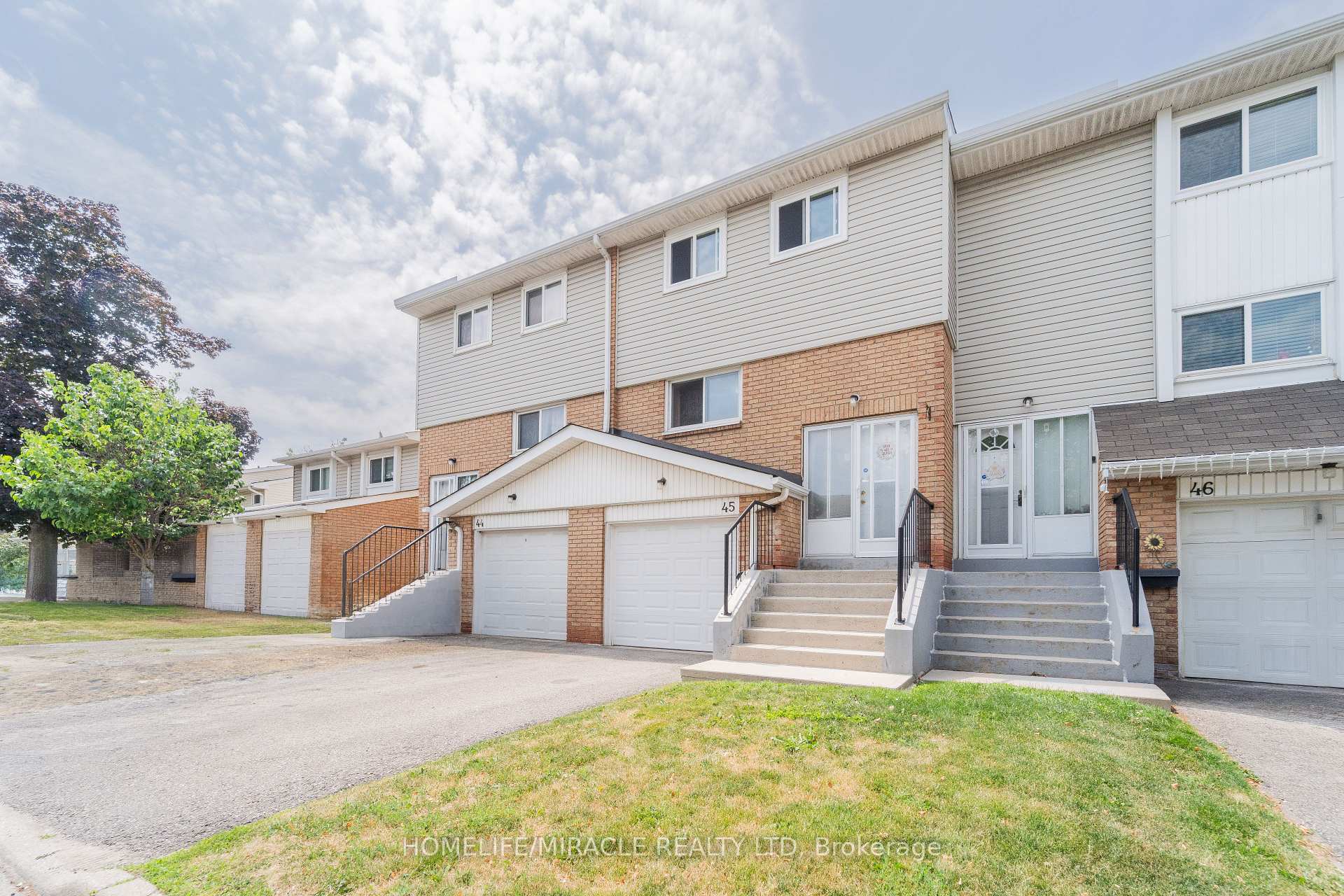 Photo 1 of 45 Lincoln Court, Brampton, Bramalea West Industrial — HOMEH