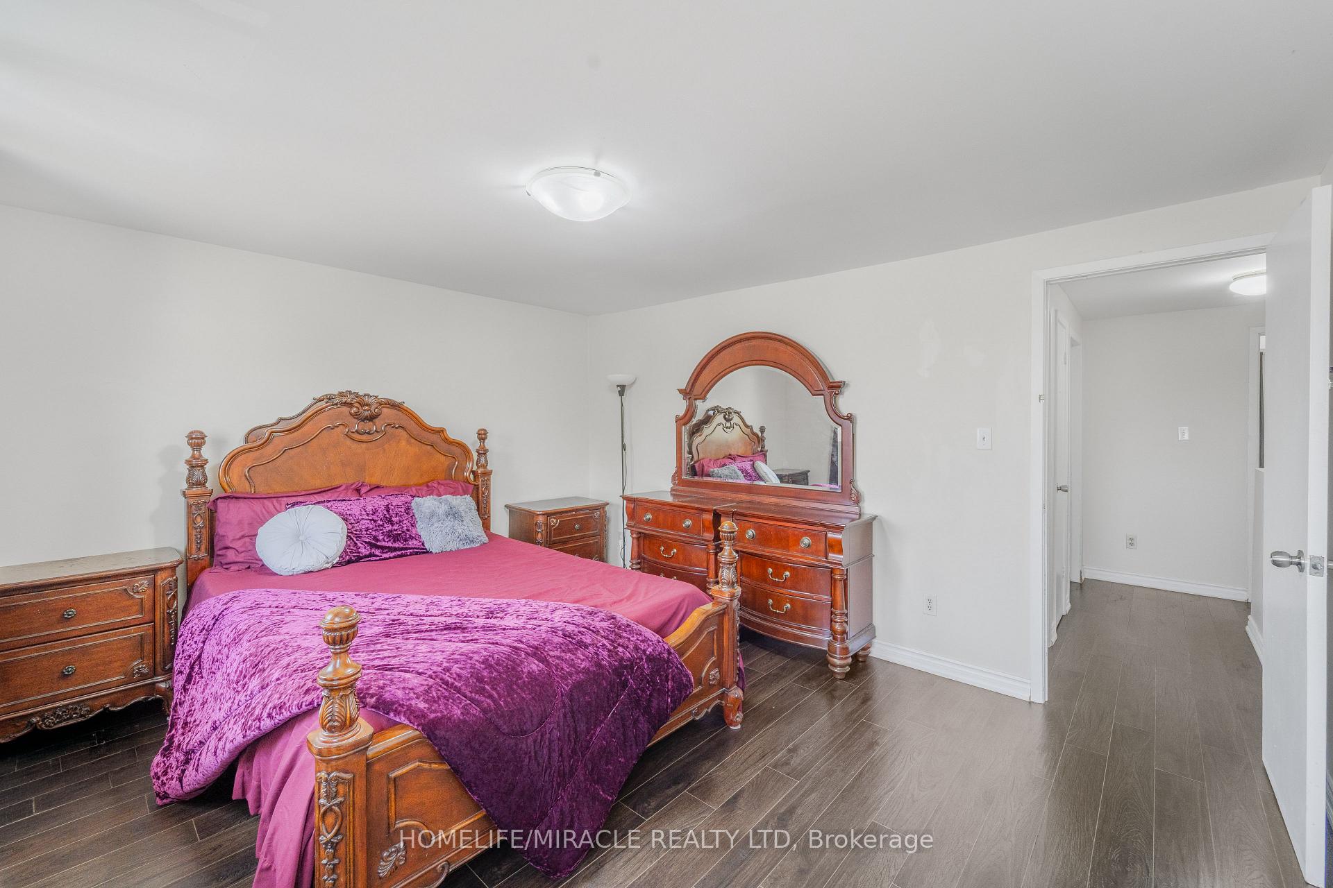 Photo 19 of 45 Lincoln Court, Brampton, Bramalea West Industrial — HOMEH
