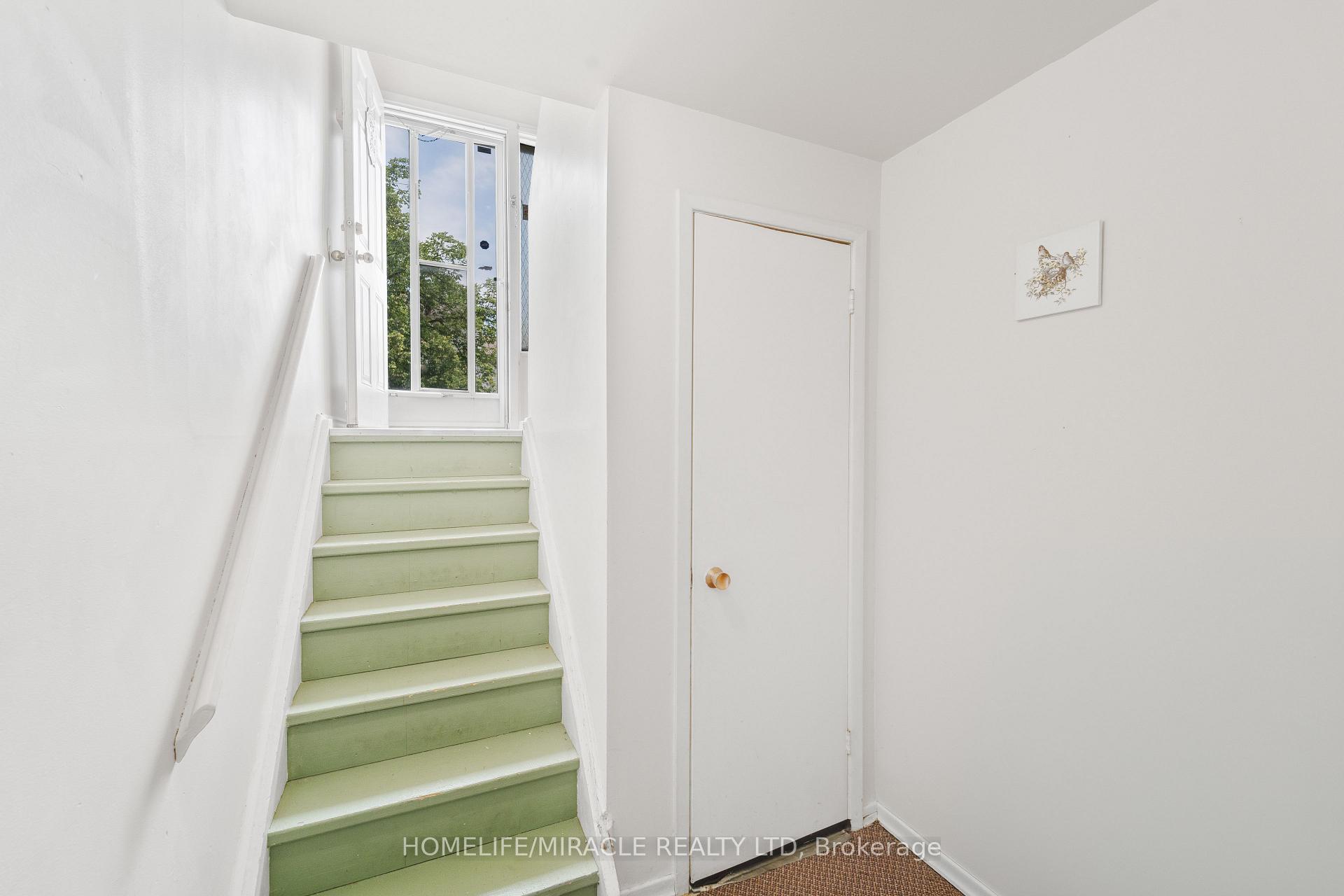 Photo 26 of 45 Lincoln Court, Brampton, Bramalea West Industrial — HOMEH