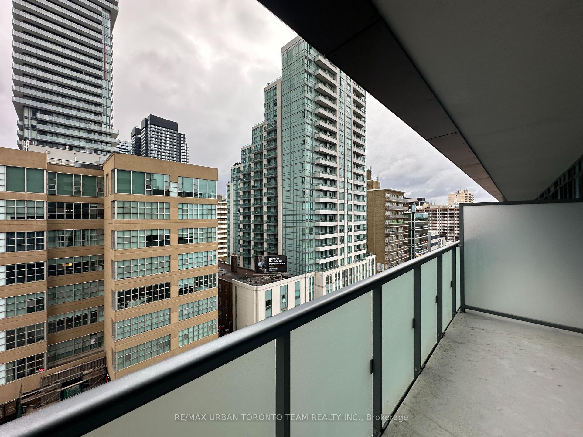 Photo 7 of Unit 707, 125 Redpath Avenue, Toronto, Mount Pleasant West — HOMEH