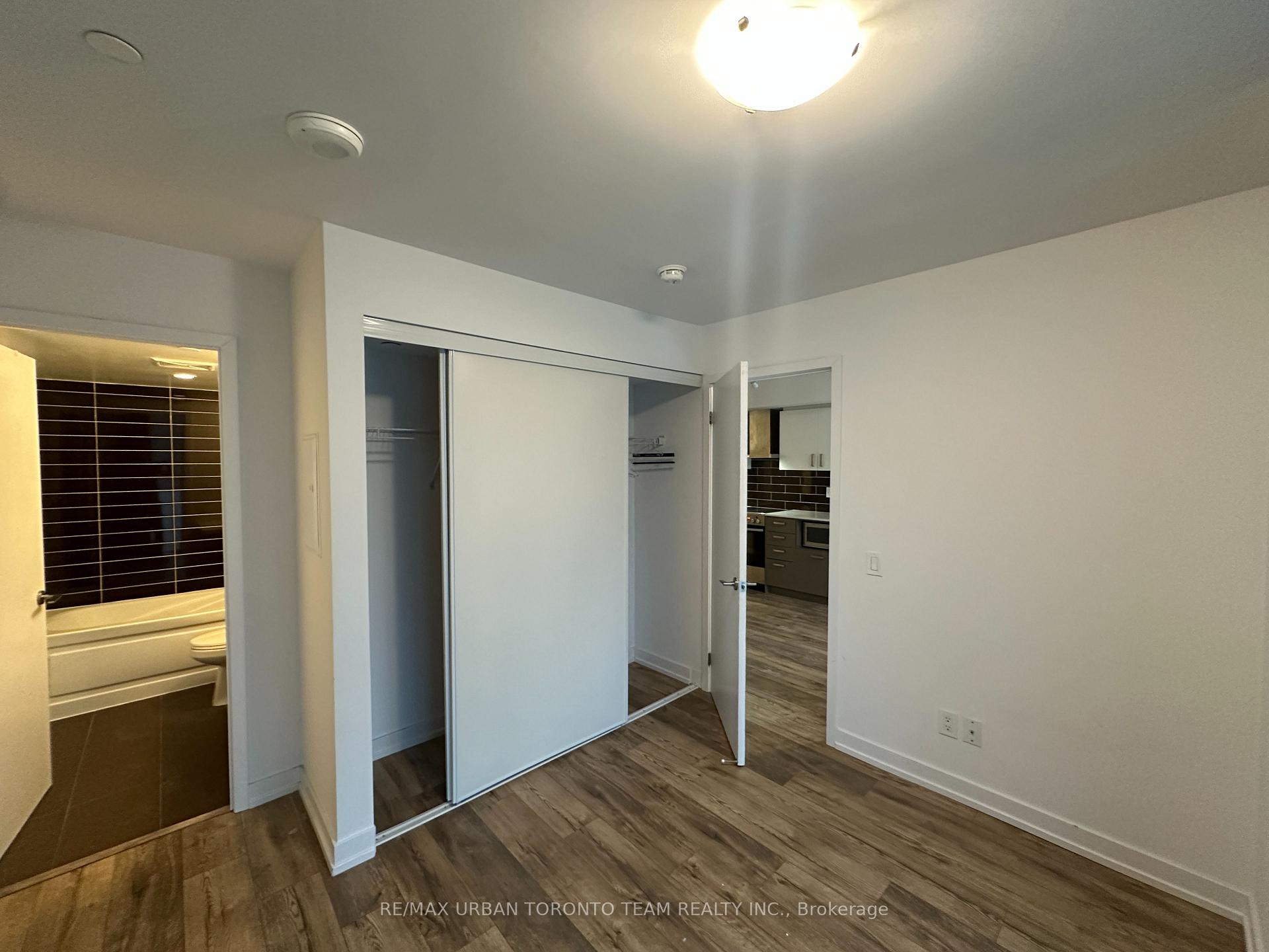 Photo 10 of Unit 707, 125 Redpath Avenue, Toronto, Mount Pleasant West — HOMEH