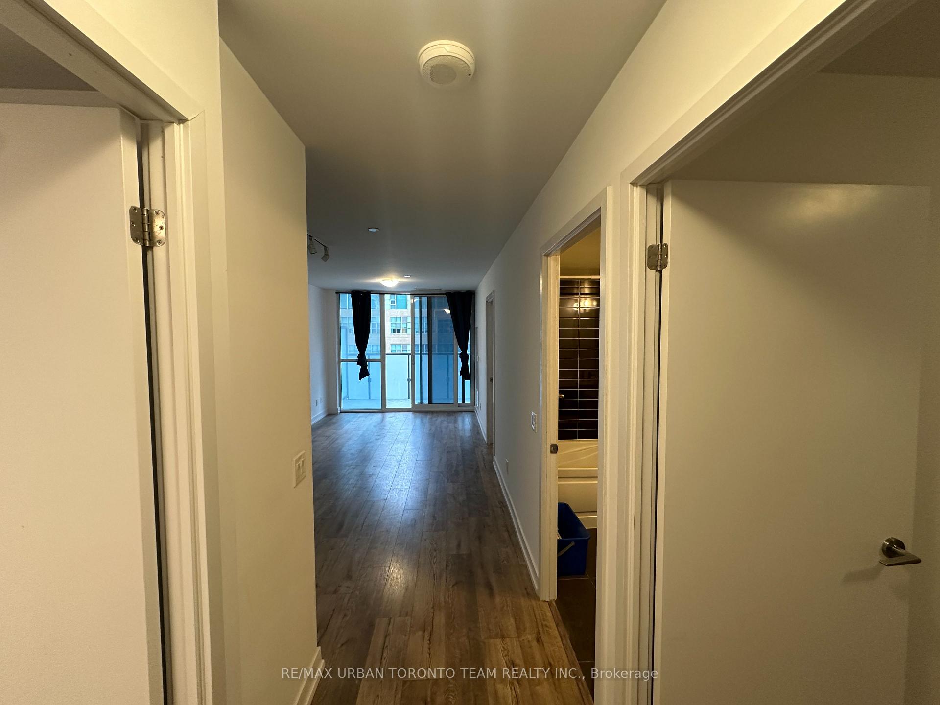 Photo 12 of Unit 707, 125 Redpath Avenue, Toronto, Mount Pleasant West — HOMEH