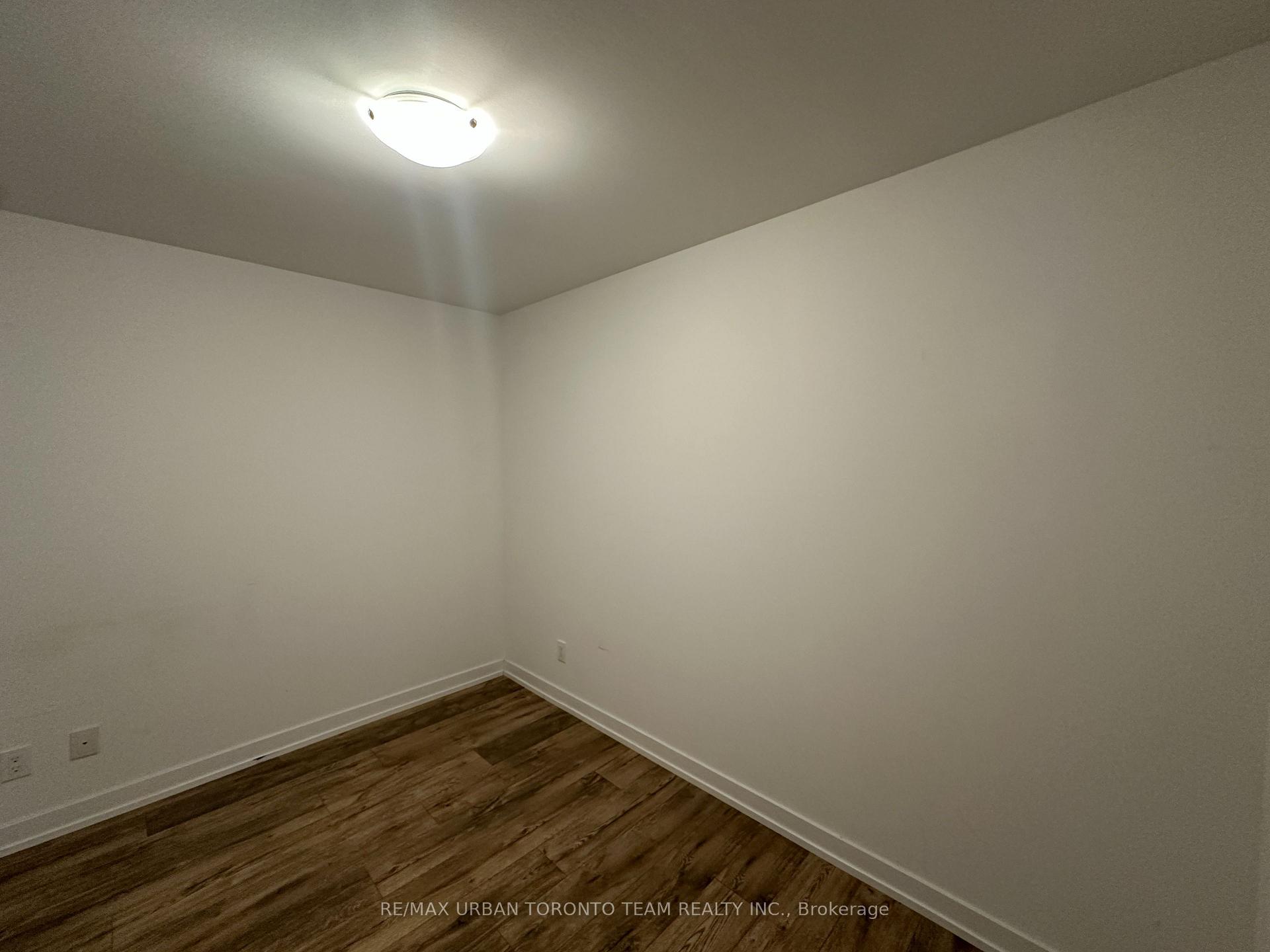 Photo 14 of Unit 707, 125 Redpath Avenue, Toronto, Mount Pleasant West — HOMEH