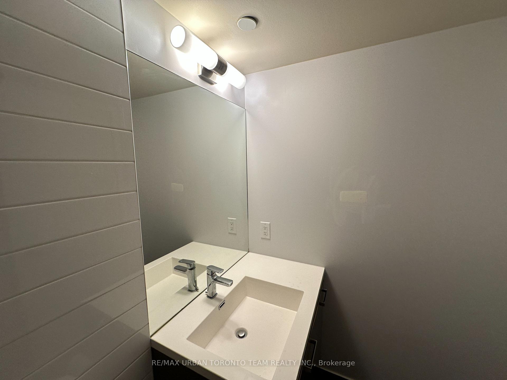 Photo 17 of Unit 707, 125 Redpath Avenue, Toronto, Mount Pleasant West — HOMEH
