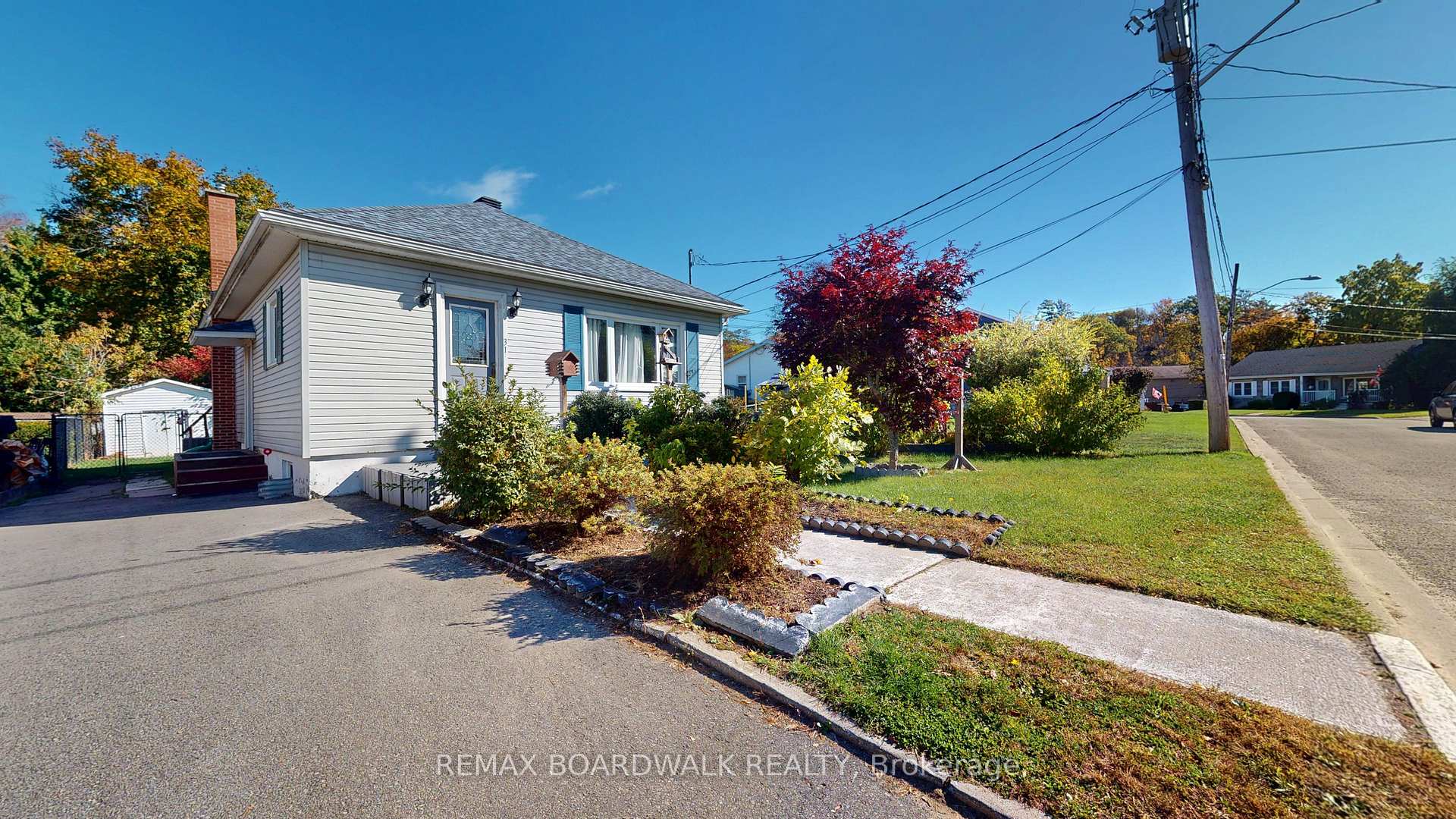 Photo 1 of 31 Wright Crescent, Brockville, Brockville — HOMEH