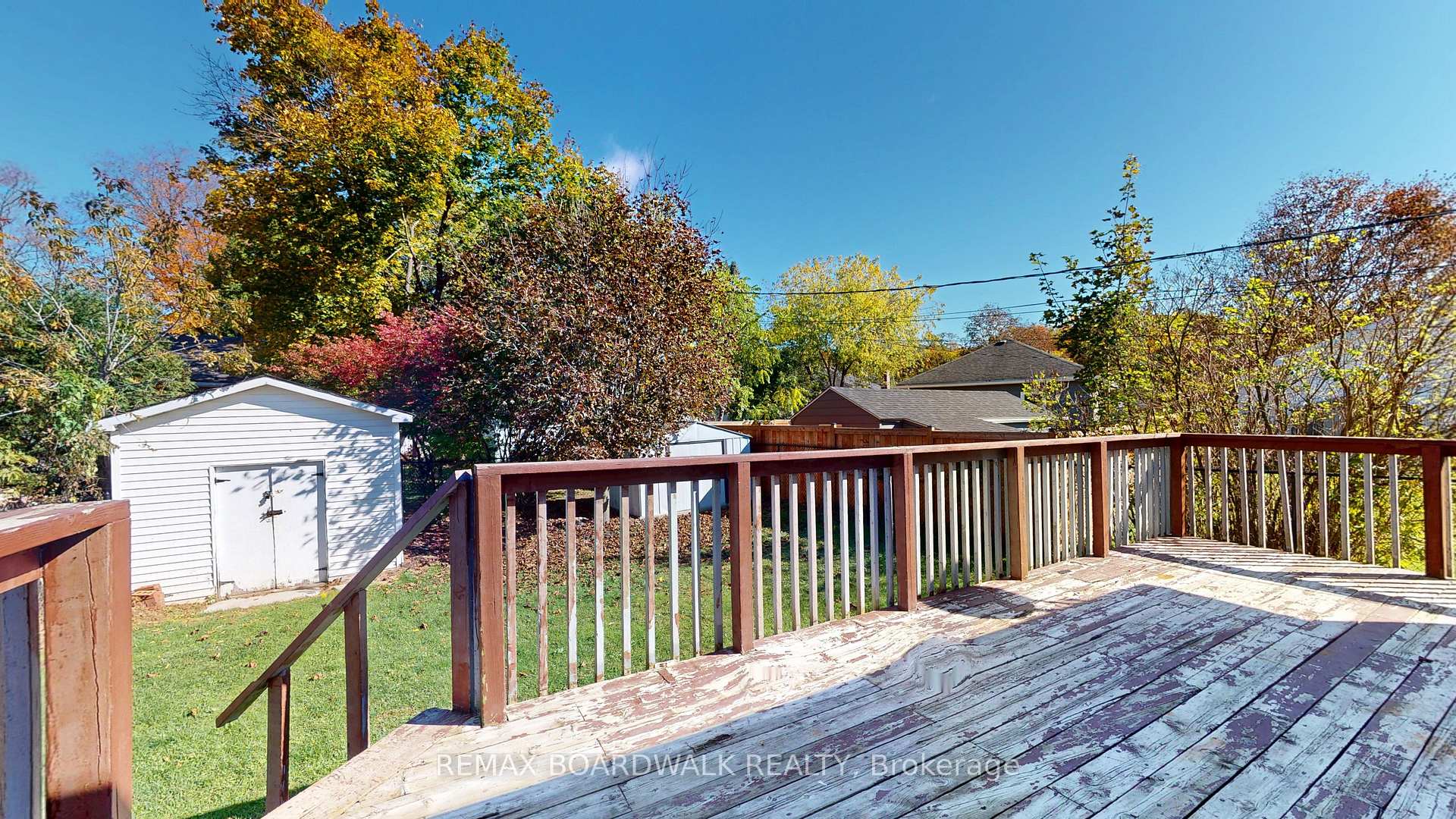 Photo 3 of 31 Wright Crescent, Brockville, Brockville — HOMEH