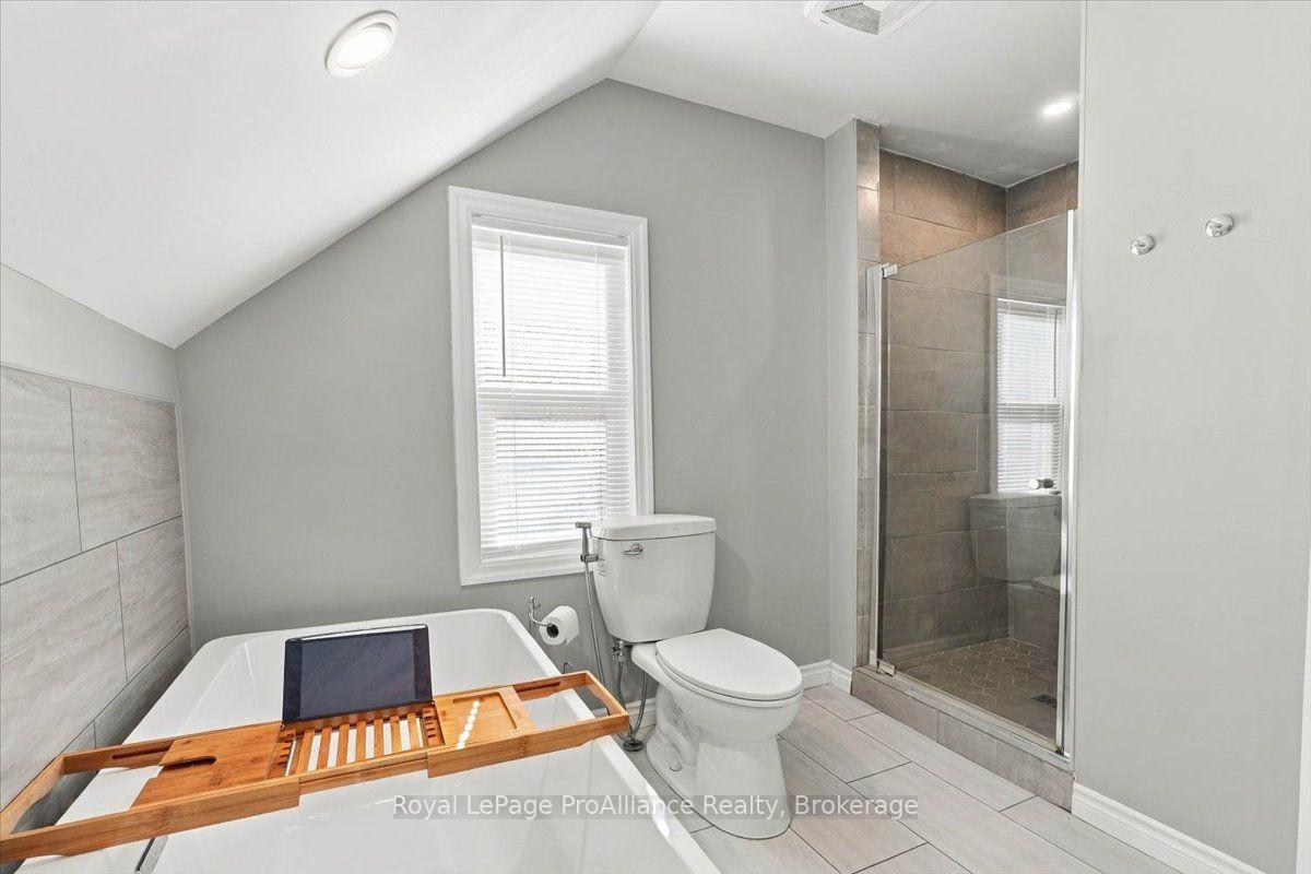 Photo 19 of 7303 Highway 37, Tweed, Hungerford (Twp) — HOMEH
