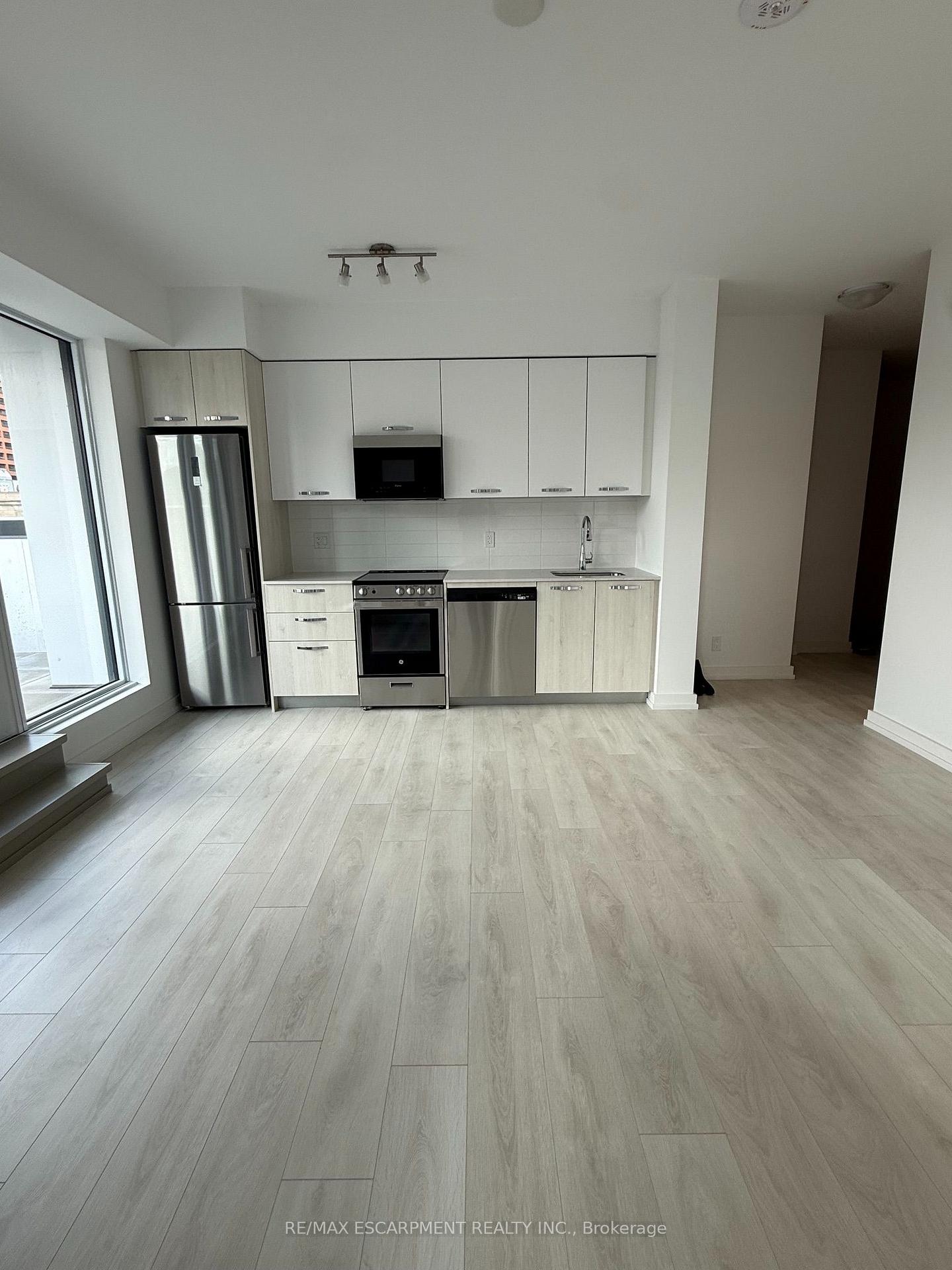 Photo 5 of Unit 526, 75 James Street S, Hamilton, Beasley — HOMEH