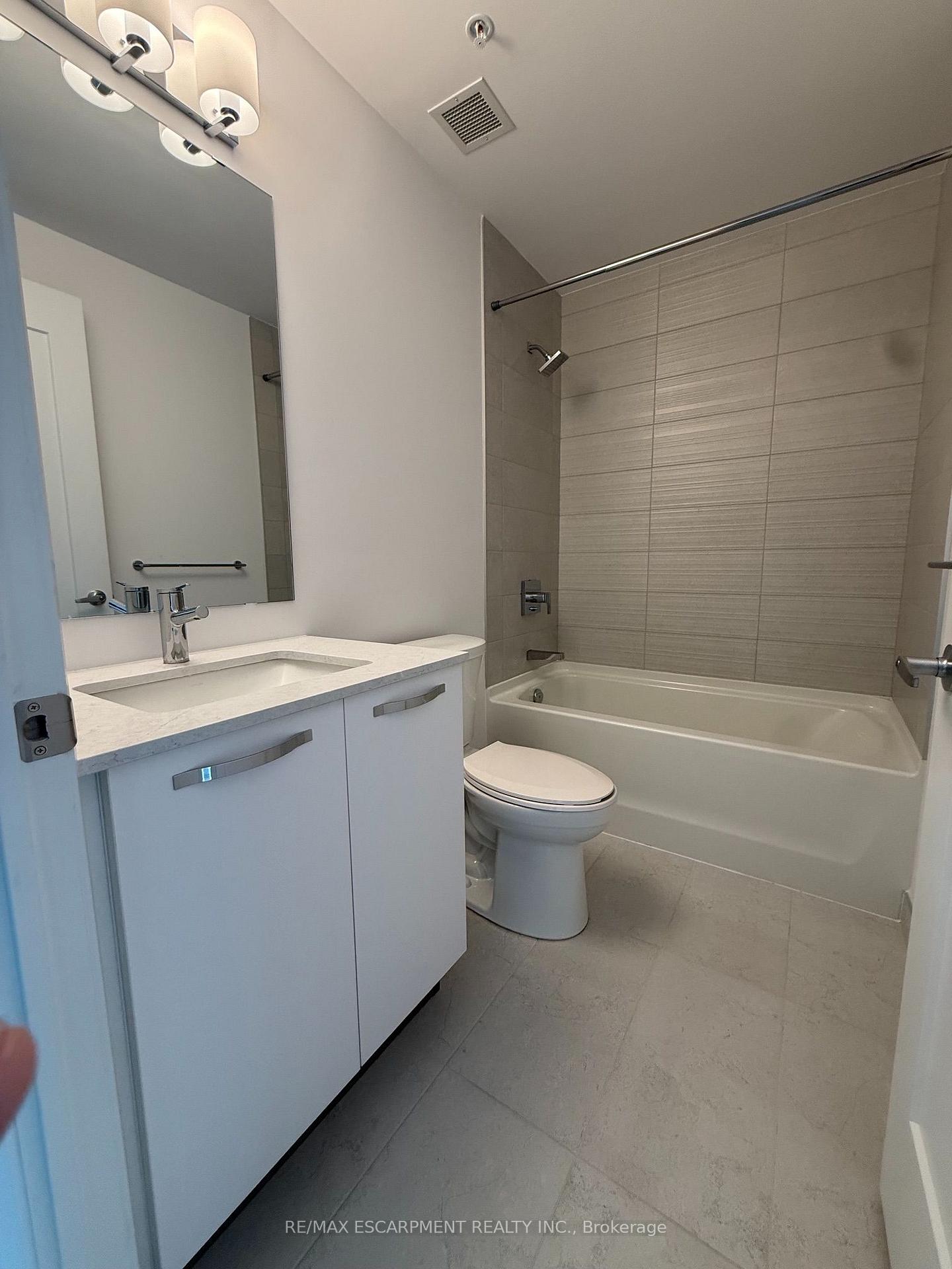 Photo 9 of Unit 526, 75 James Street S, Hamilton, Beasley — HOMEH