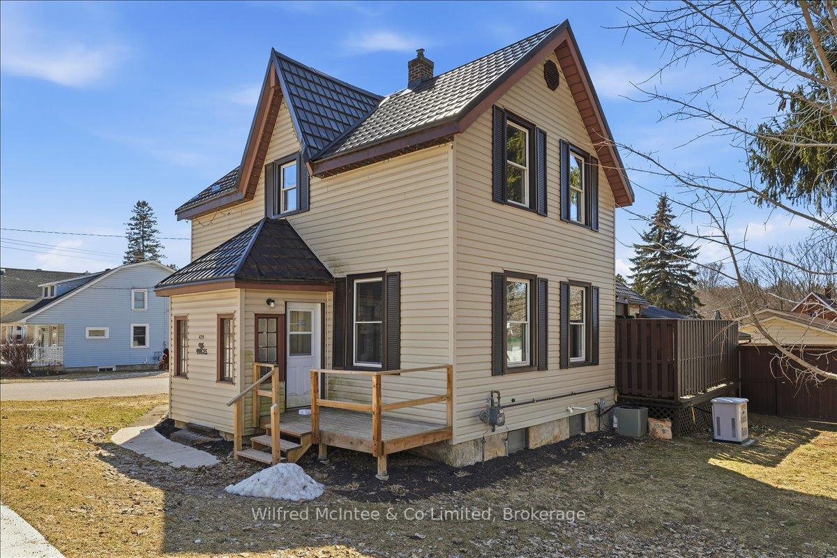 Photo 5 of 425 Yonge Street S, Brockton — HOMEH