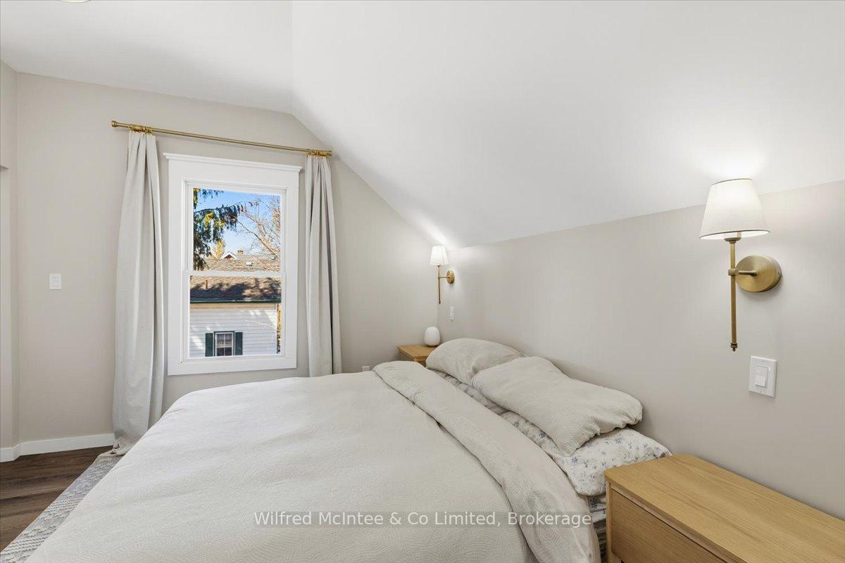 Photo 21 of 425 Yonge Street S, Brockton — HOMEH