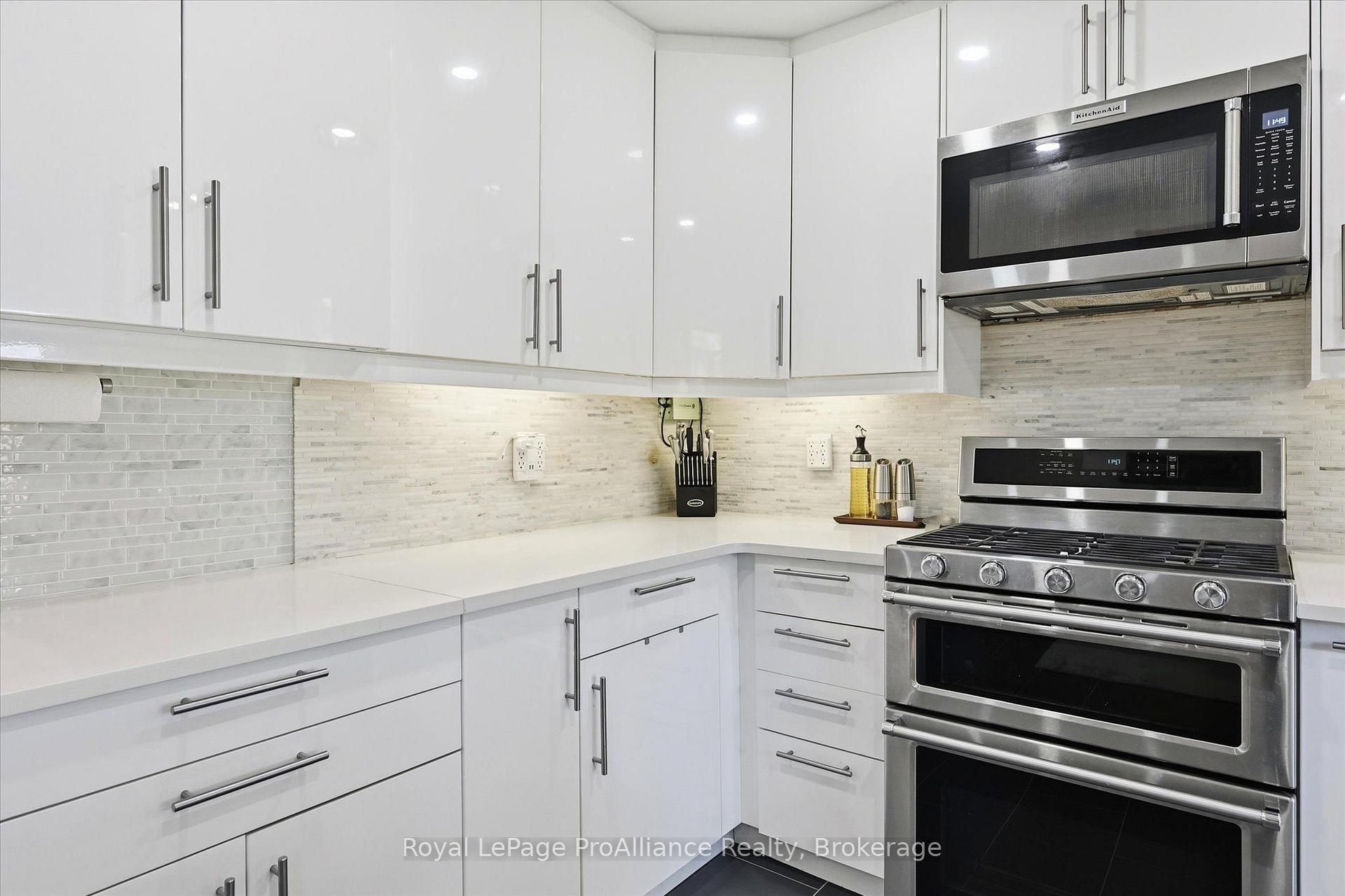 Photo 10 of 1316 Scollard Drive, Peterborough, Ashburnham Ward 4 — HOMEH