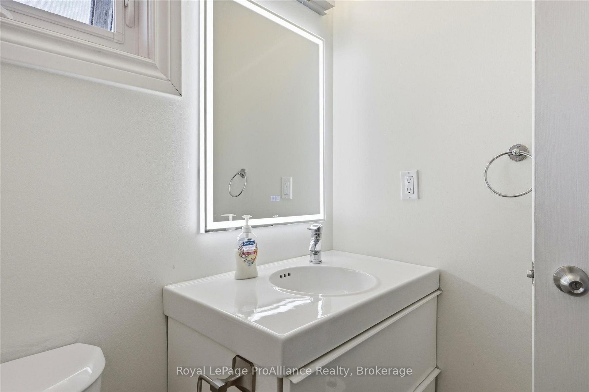 Photo 31 of 1316 Scollard Drive, Peterborough, Ashburnham Ward 4 — HOMEH