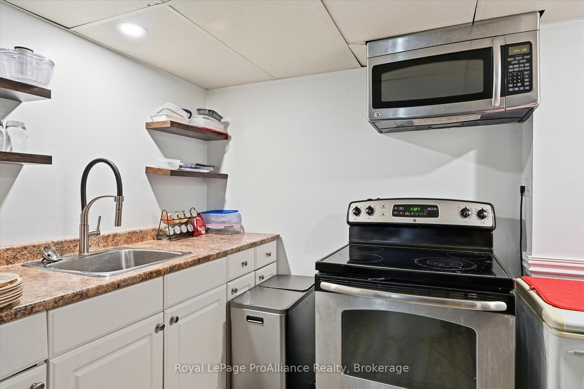Photo 41 of 1316 Scollard Drive, Peterborough, Ashburnham Ward 4 — HOMEH