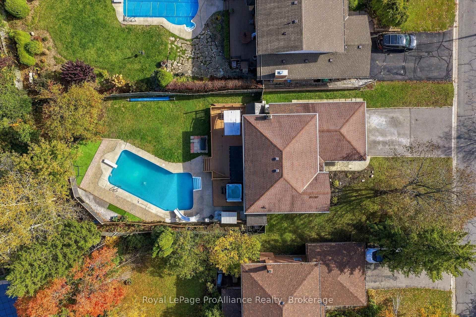 Photo 47 of 1316 Scollard Drive, Peterborough, Ashburnham Ward 4 — HOMEH
