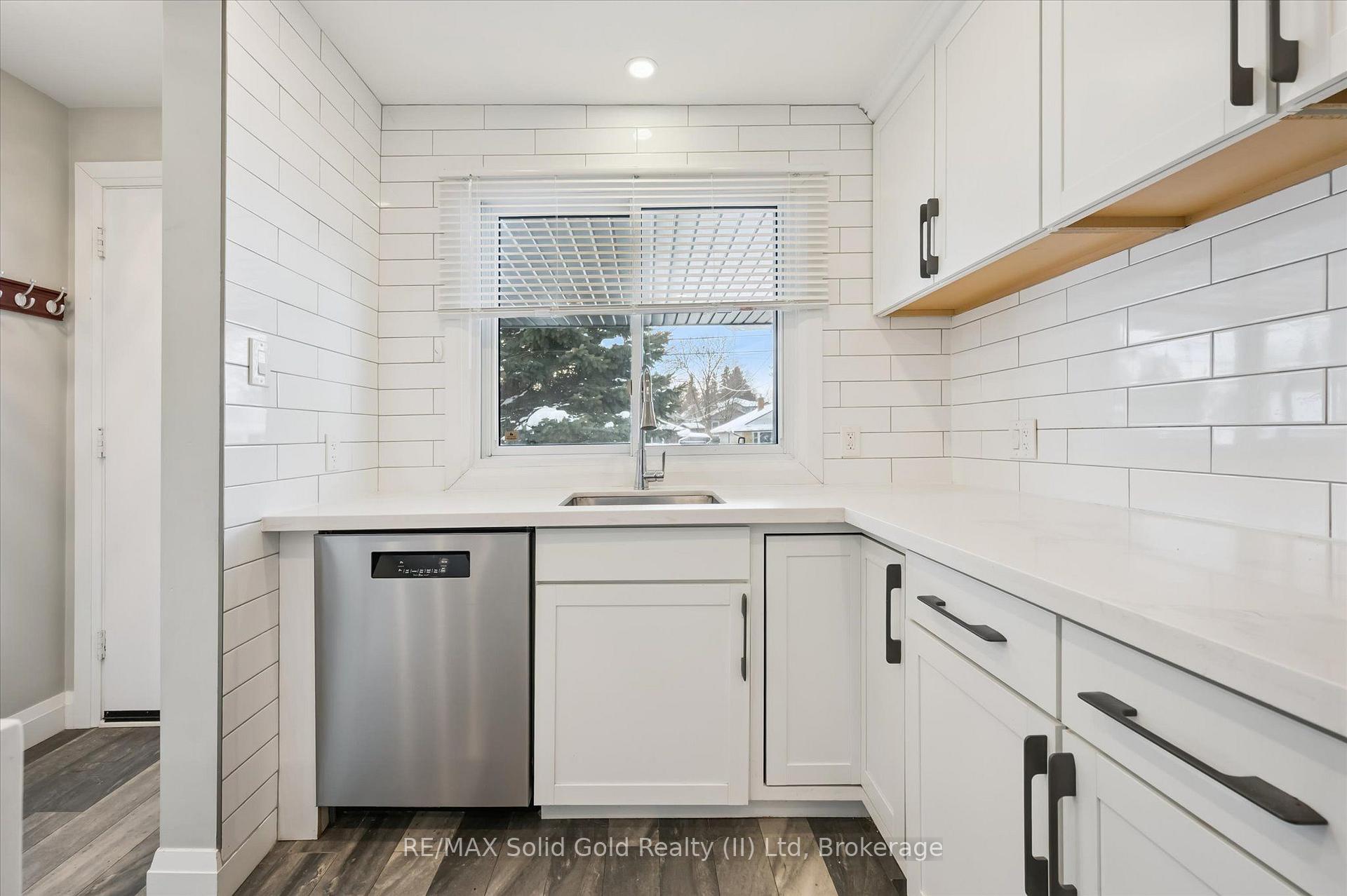 Photo 12 of Unit Upper, 192 Glen Road, Kitchener, St. Marys Hospital — HOMEH