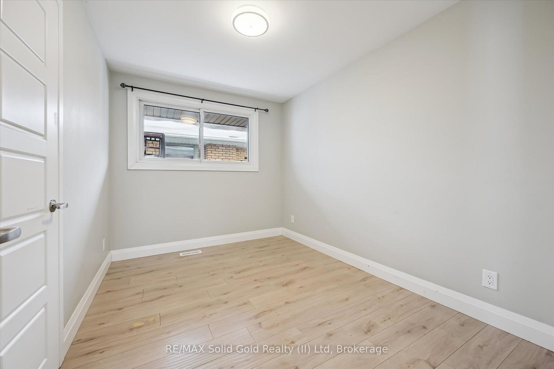 Photo 16 of Unit Upper, 192 Glen Road, Kitchener, St. Marys Hospital — HOMEH