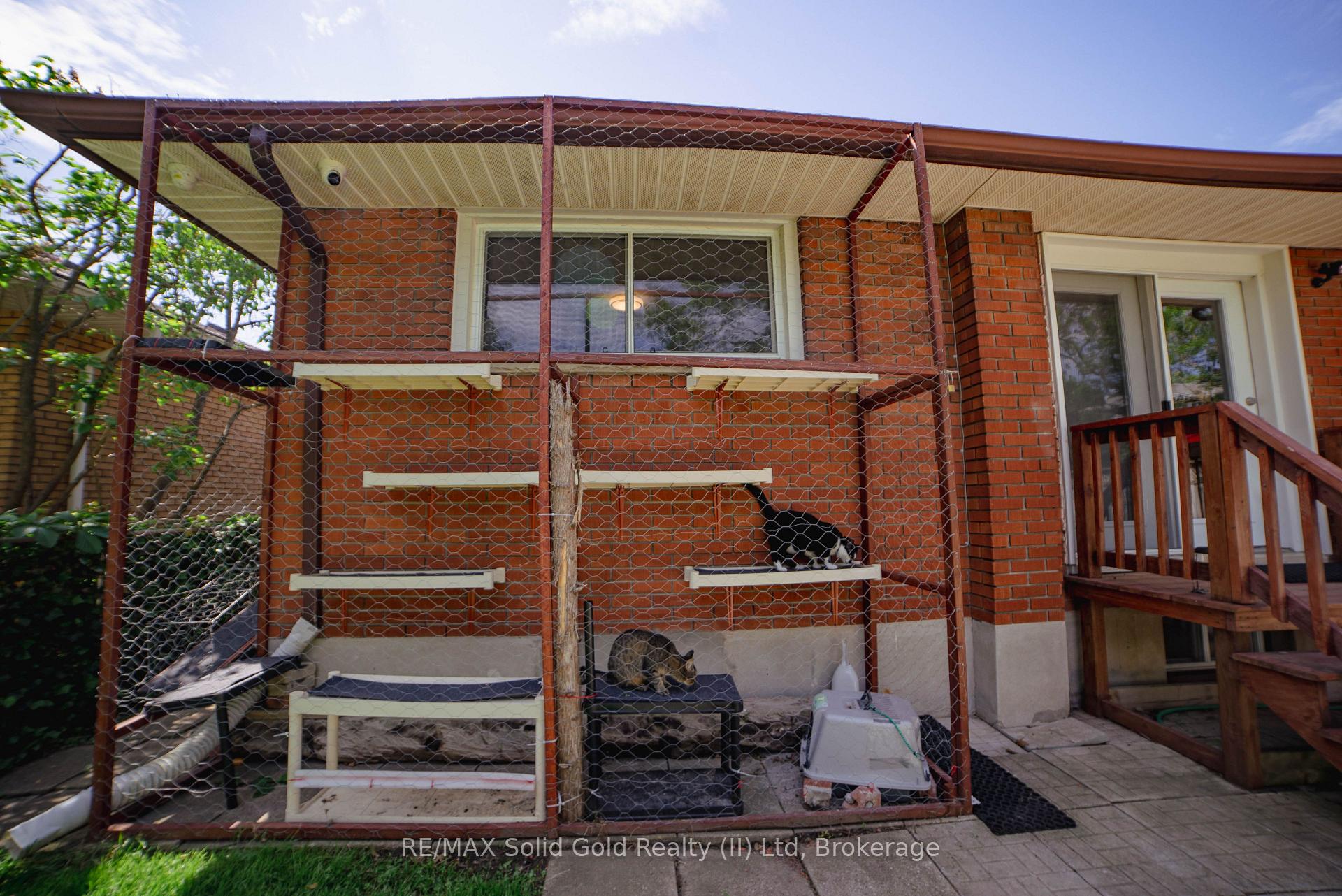 Photo 31 of Unit Upper, 192 Glen Road, Kitchener, St. Marys Hospital — HOMEH