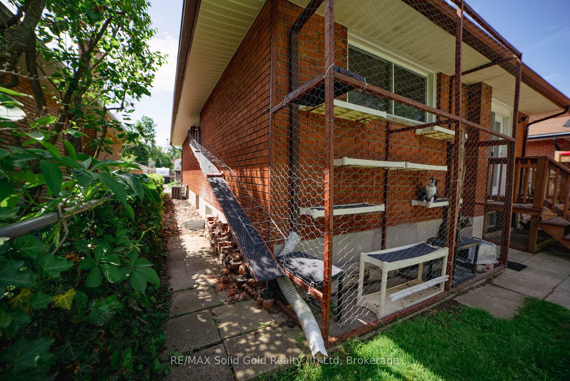 Photo 32 of Unit Upper, 192 Glen Road, Kitchener, St. Marys Hospital — HOMEH
