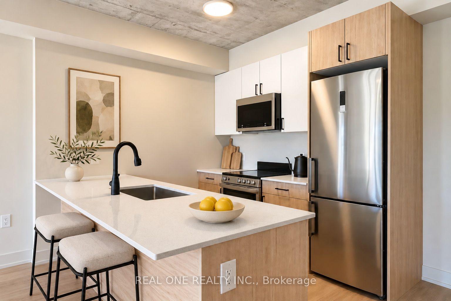 Photo 4 of Unit 313, 810 King Street W, Hamilton, Westdale — HOMEH