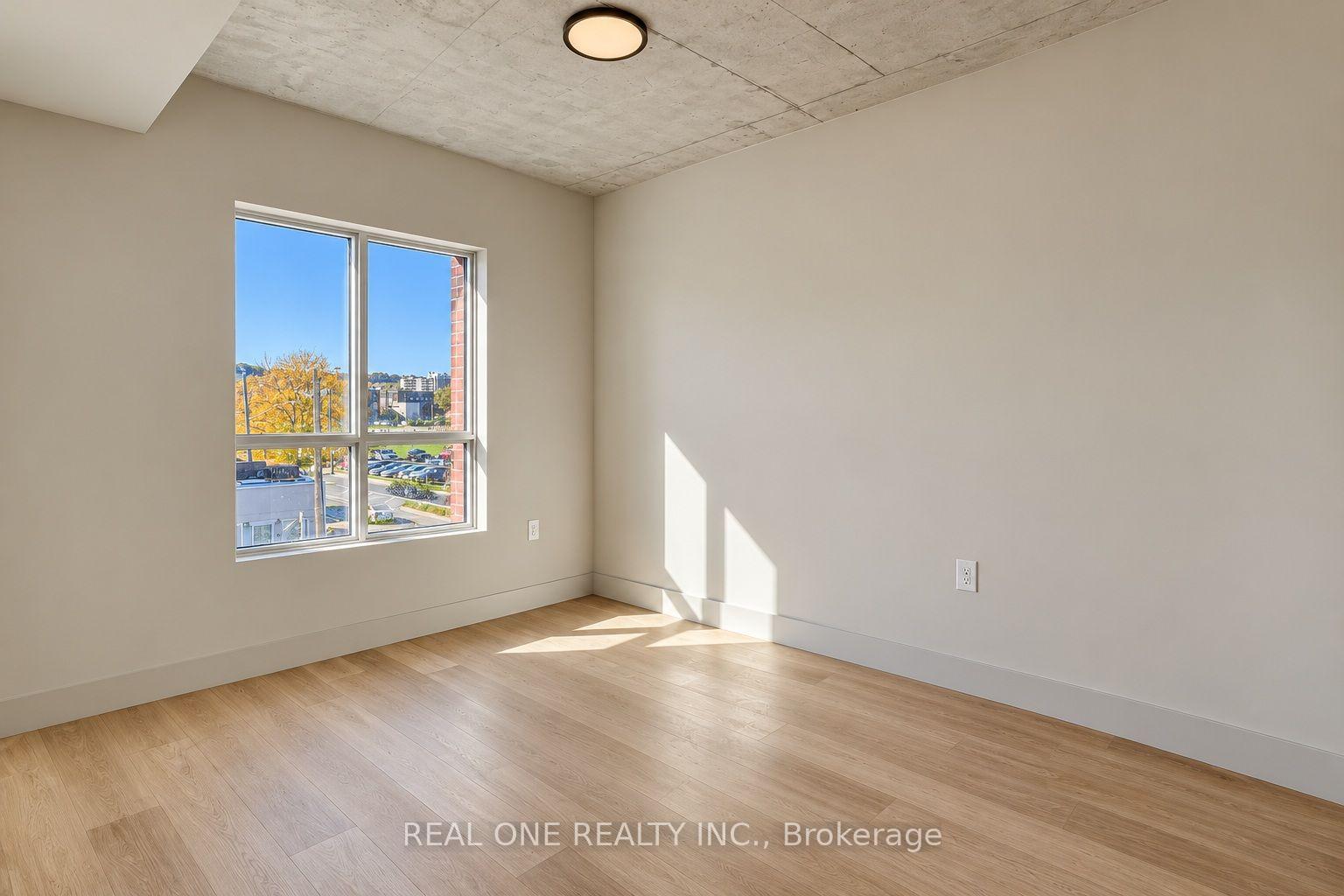 Photo 37 of Unit 313, 810 King Street W, Hamilton, Westdale — HOMEH