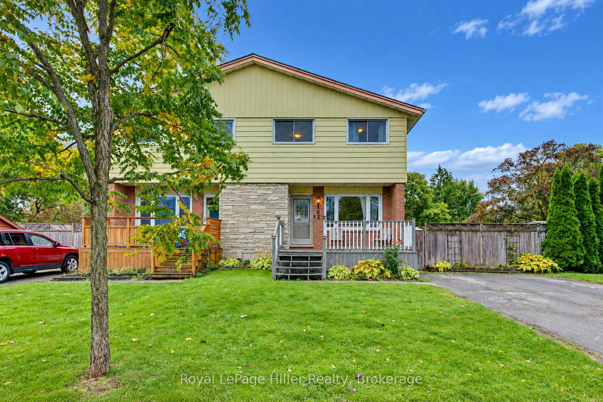 Photo 2 of 163 Elgin Crescent, Stratford — HOMEH