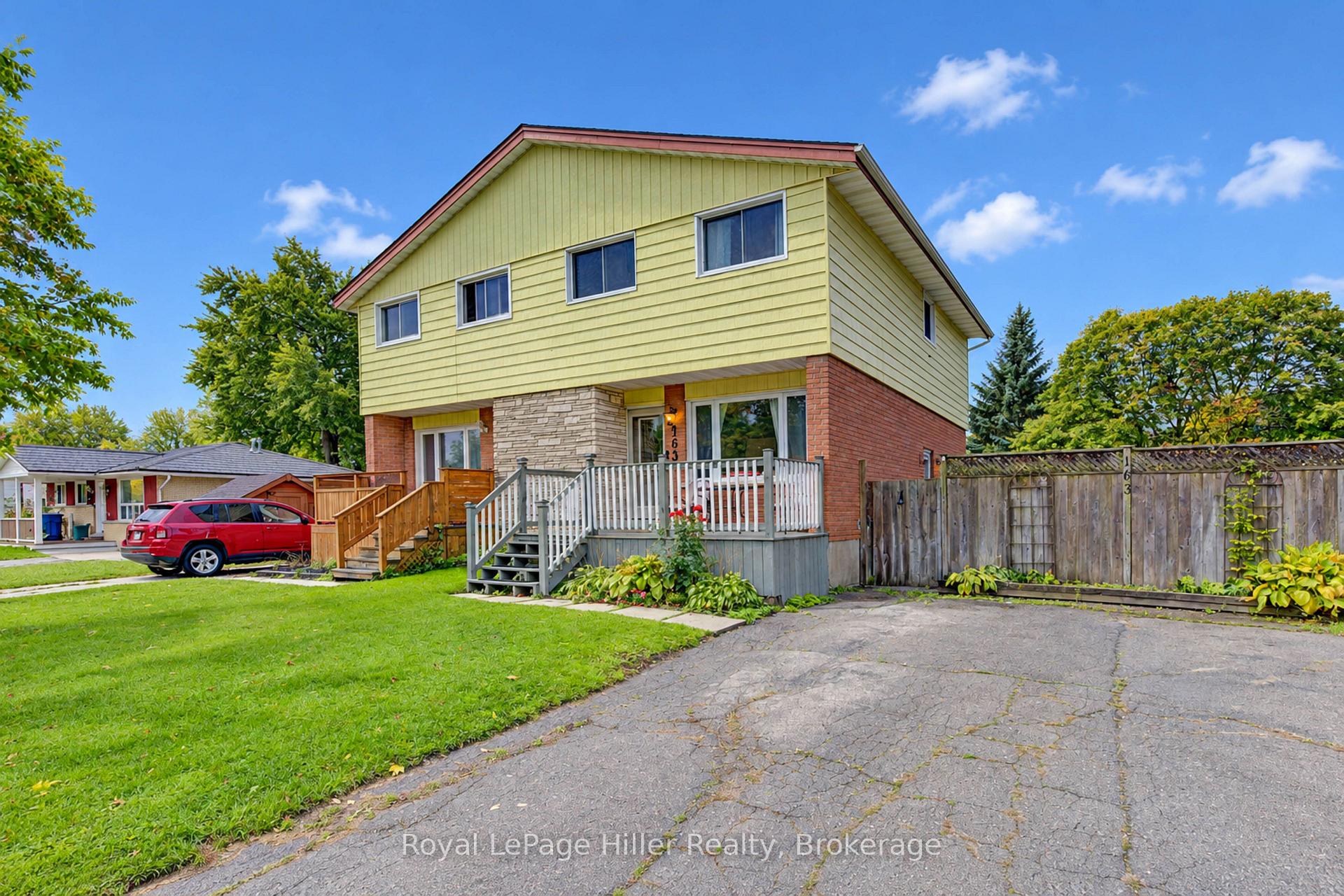 Photo 4 of 163 Elgin Crescent, Stratford — HOMEH