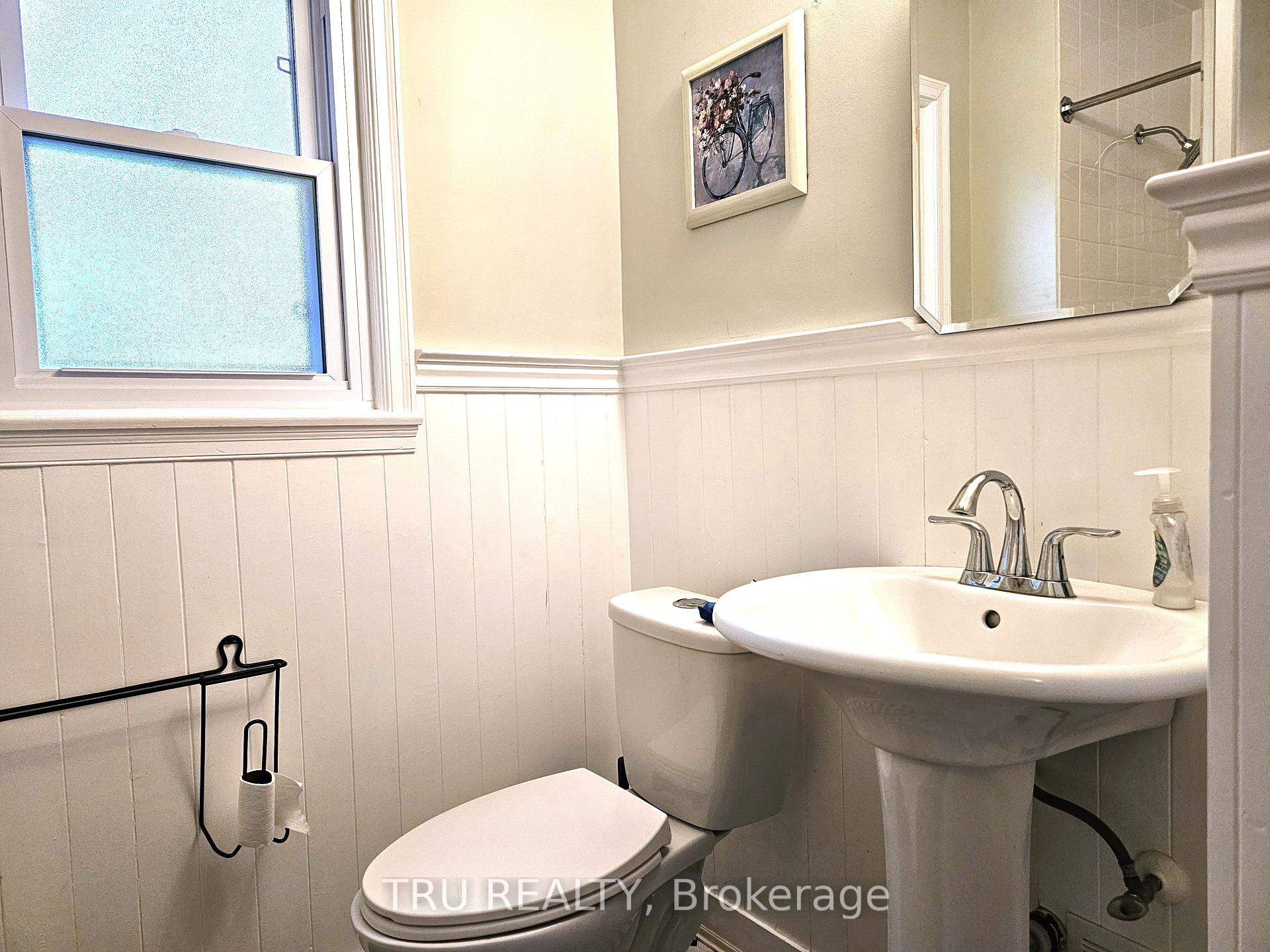 Photo 14 of 28 Arundel Avenue, Ottawa, Manor Park — HOMEH