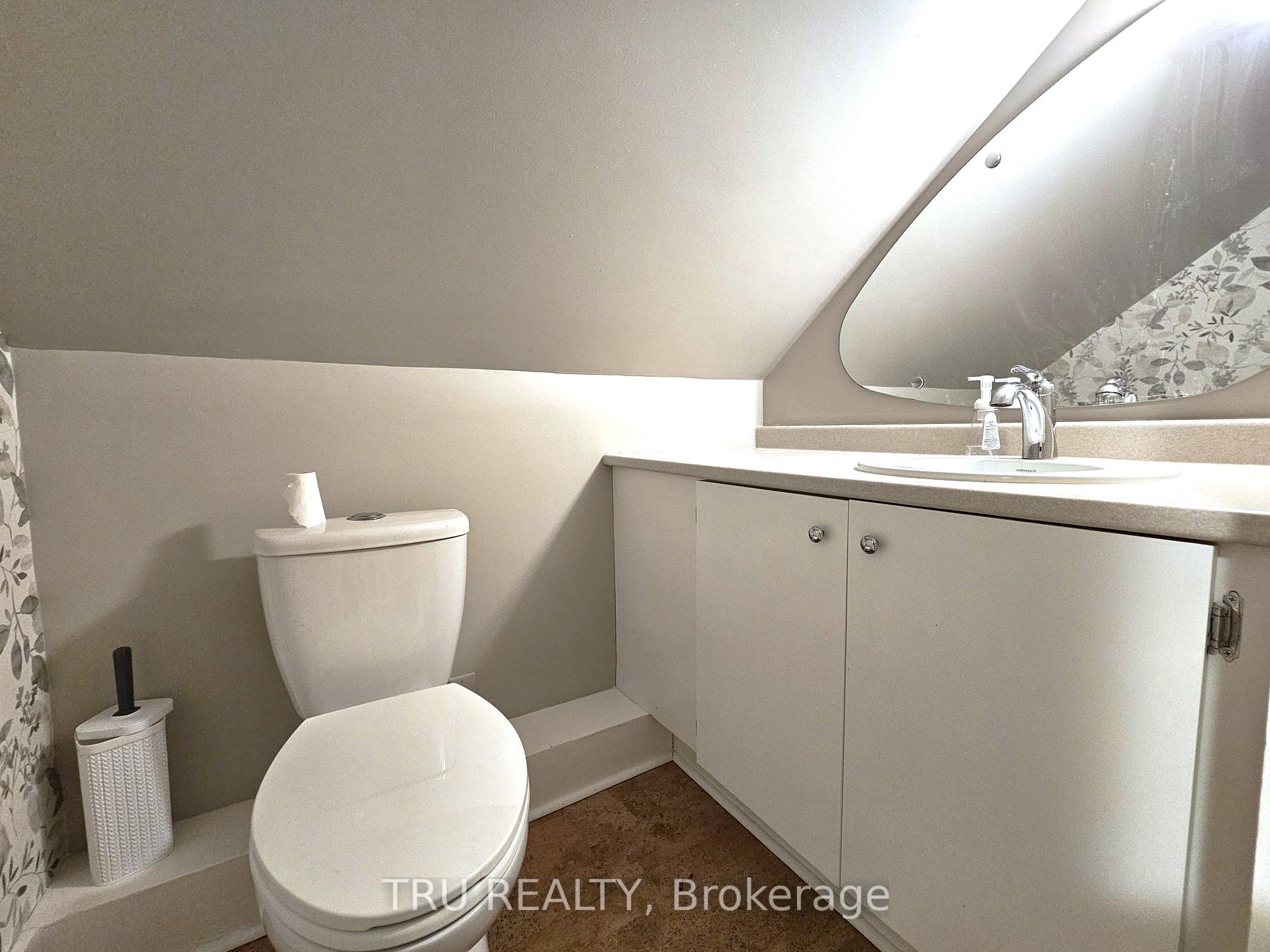 Photo 20 of 28 Arundel Avenue, Ottawa, Manor Park — HOMEH