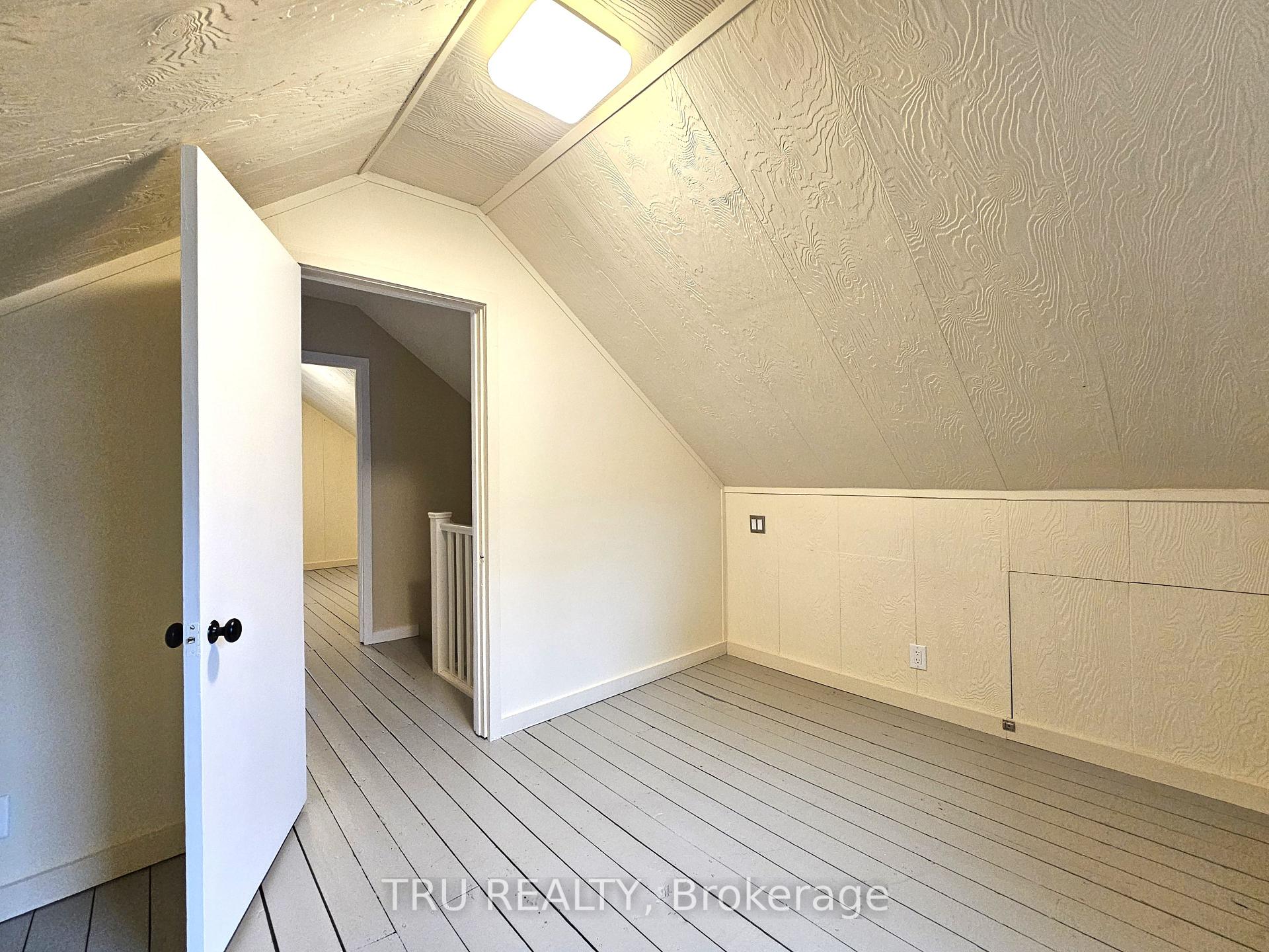 Photo 21 of 28 Arundel Avenue, Ottawa, Manor Park — HOMEH