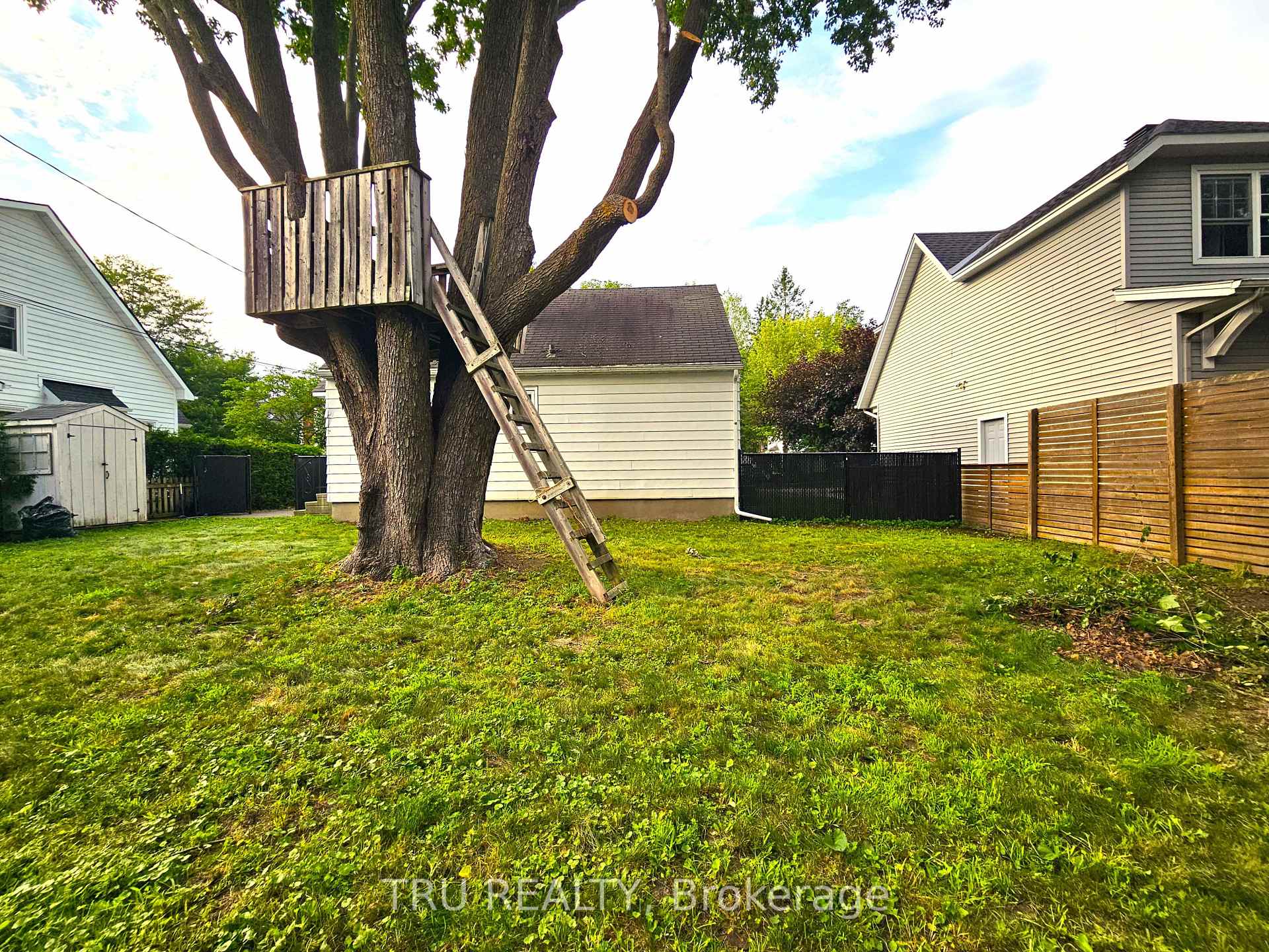 Photo 29 of 28 Arundel Avenue, Ottawa, Manor Park — HOMEH