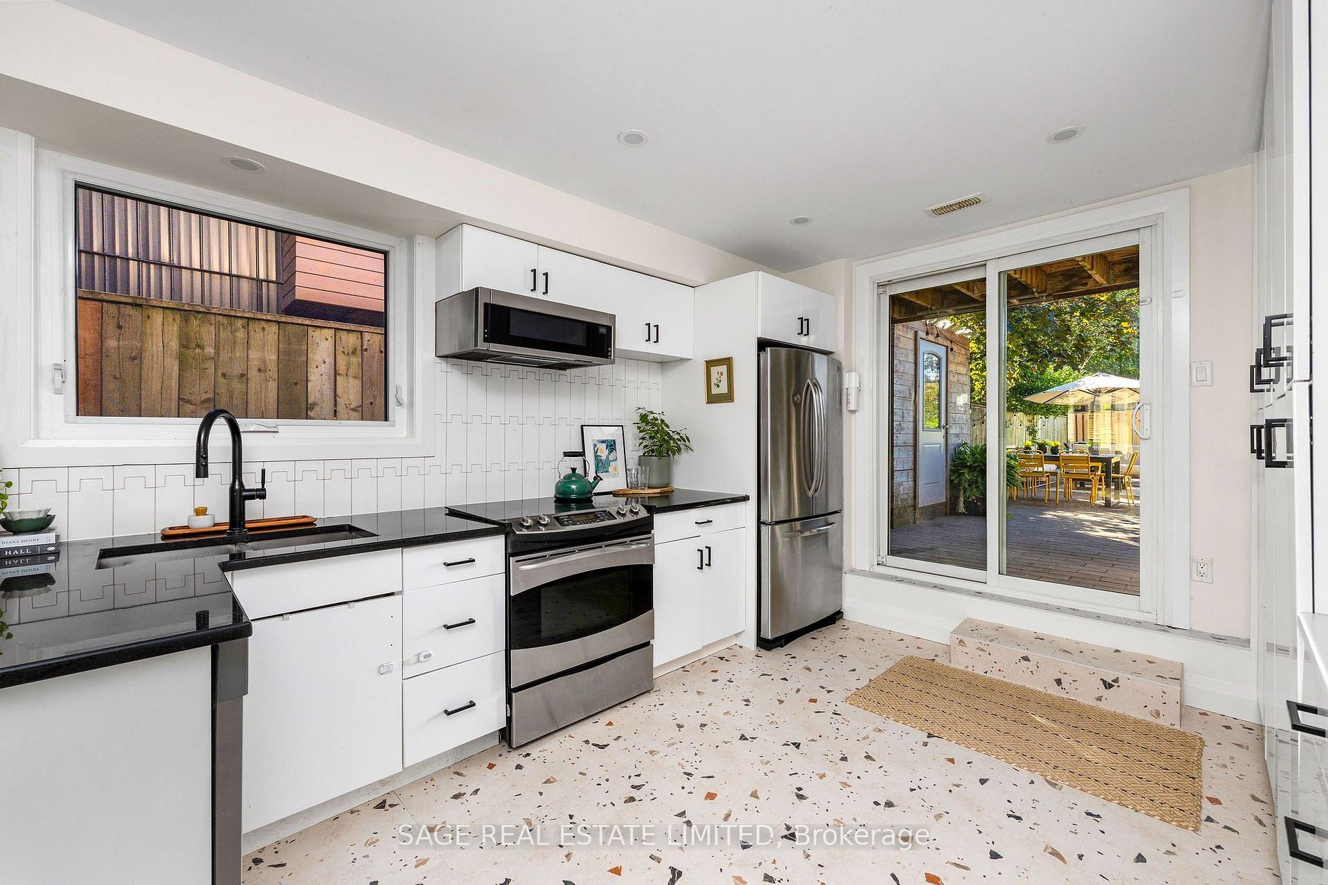 Photo 12 of 218 Mavety Street, Toronto, Junction Area — HOMEH