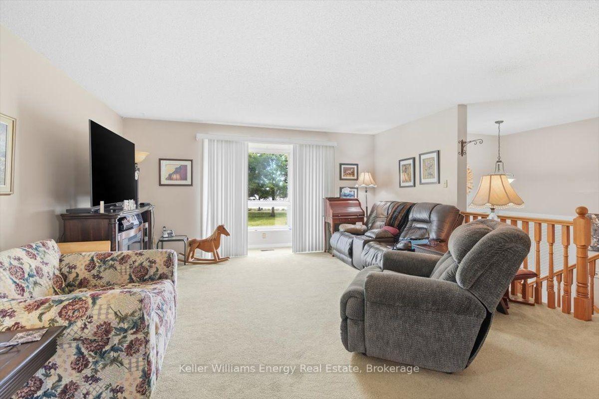 Photo 21 of 2341 Highway # 2, Clarington, Bowmanville — HOMEH