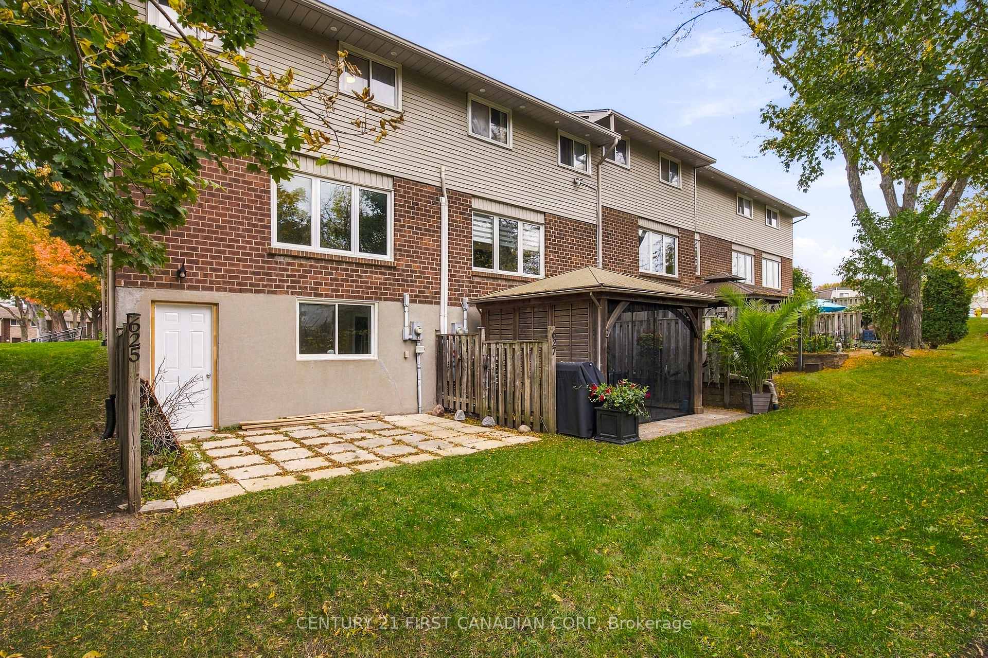 Photo 39 of Unit 29, 625 Griffith Street, London, South K — HOMEH
