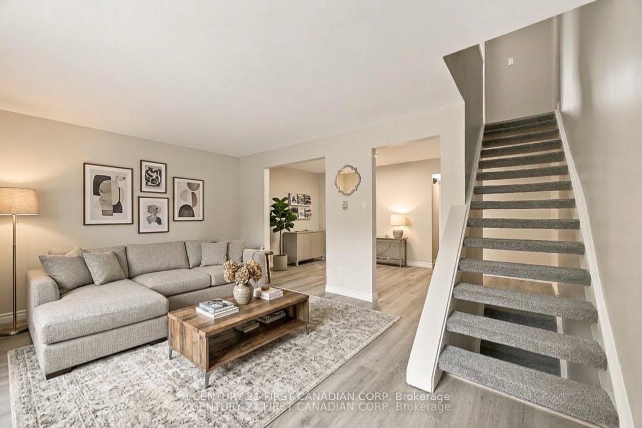 Photo 13 of Unit 29, 625 Griffith Street, London, South K — HOMEH