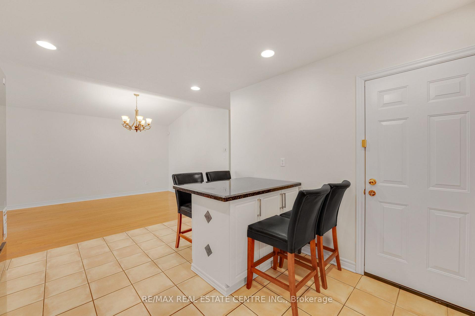 Photo 12 of Unit Main Level, 26 Phillipo Drive, Hamilton, Chappel — HOMEH