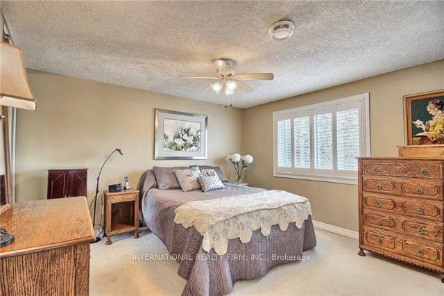 Photo 5 of 333 Dixon Boulevard, Newmarket, Central Newmarket — HOMEH