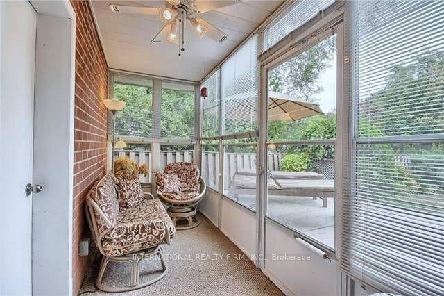 Photo 7 of 333 Dixon Boulevard, Newmarket, Central Newmarket — HOMEH