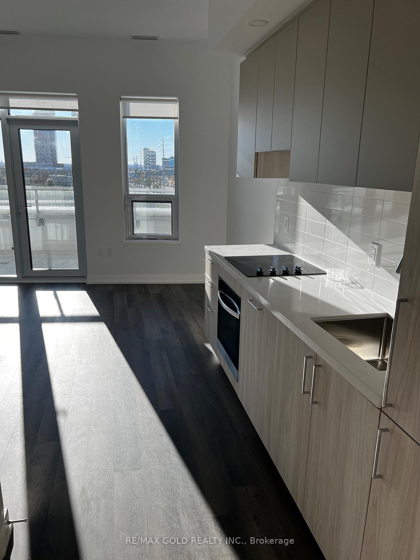 Photo 12 of Unit 312, 5 Meadowdale Road, Vaughan, Vaughan Corporate Centre — HOMEH