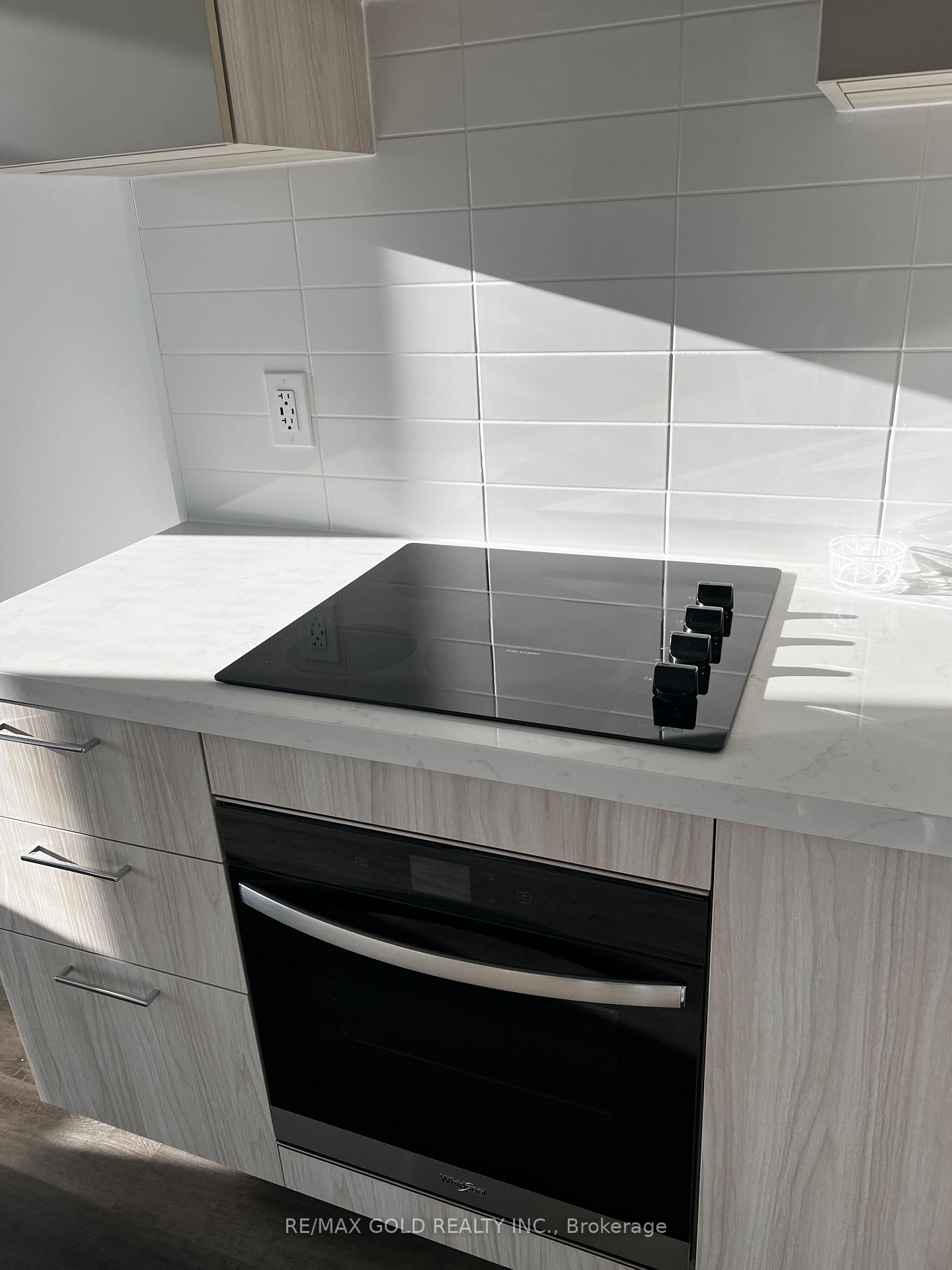 Photo 15 of Unit 312, 5 Meadowdale Road, Vaughan, Vaughan Corporate Centre — HOMEH
