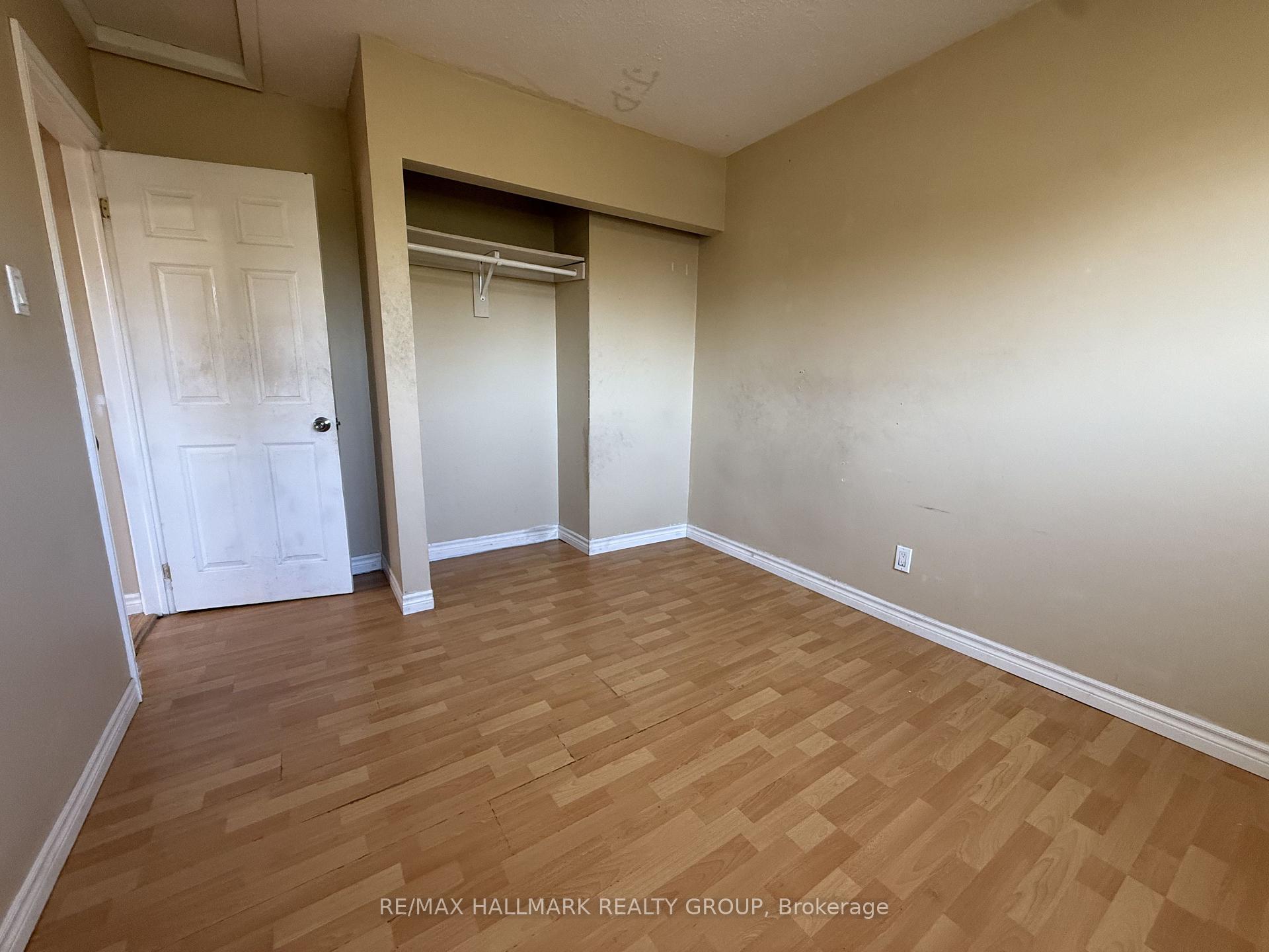 Photo 12 of 930 Cahill Drive W, Ottawa, Hunt Club — HOMEH