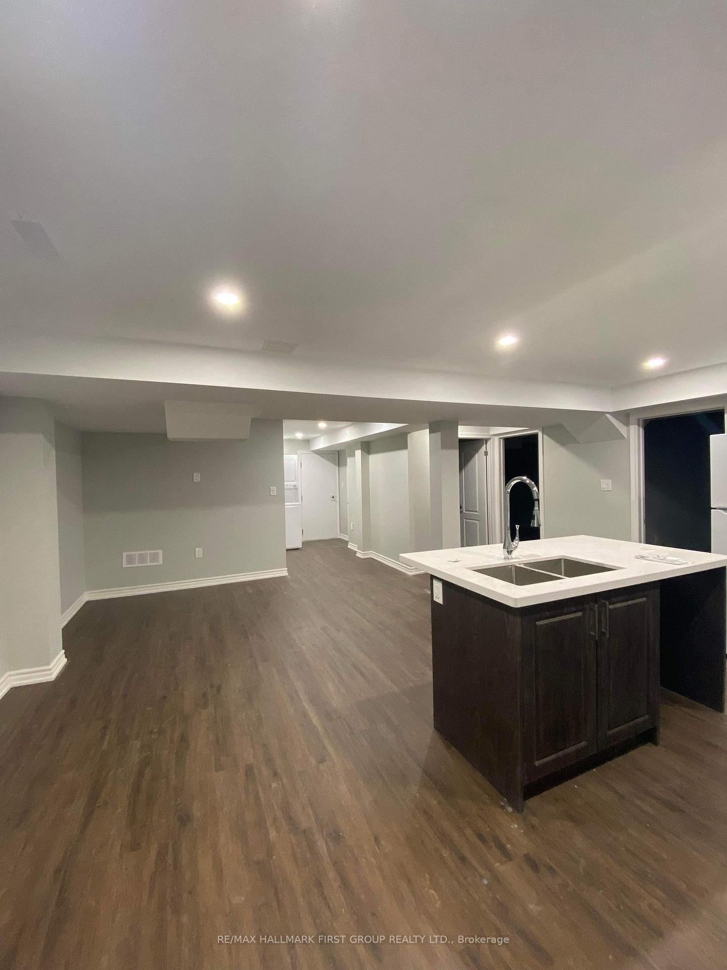 Photo 4 of 1725 Frederick Mason Drive, Oshawa, Taunton — HOMEH