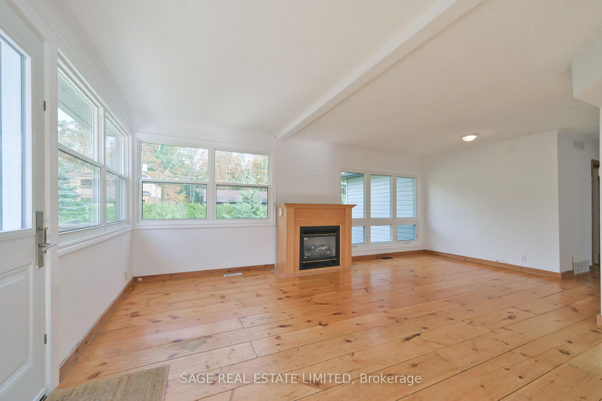 Photo 13 of 256 Big Bay Point Road, Innisfil, Rural Innisfil — HOMEH