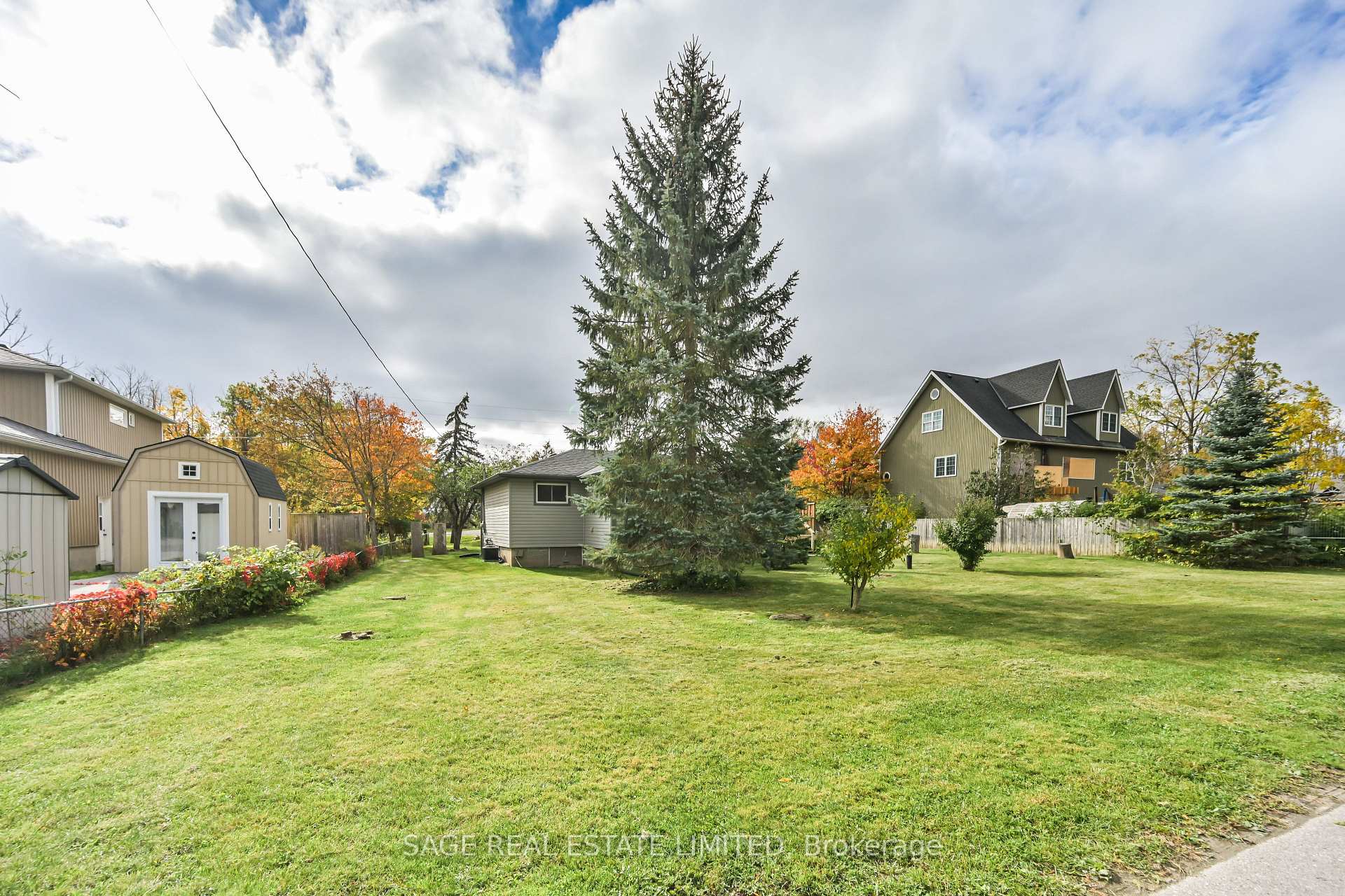 Photo 25 of 256 Big Bay Point Road, Innisfil, Rural Innisfil — HOMEH