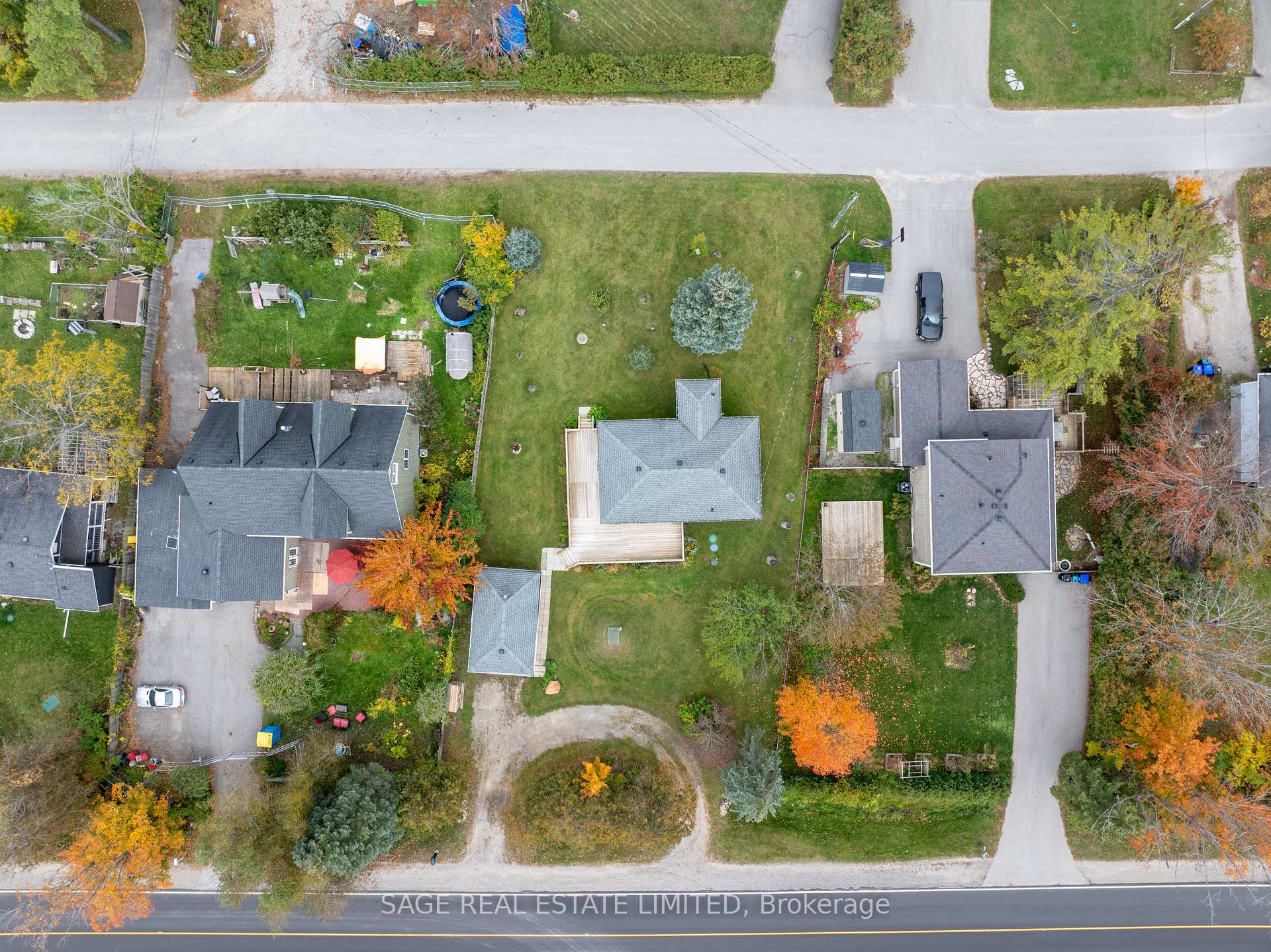 Photo 35 of 256 Big Bay Point Road, Innisfil, Rural Innisfil — HOMEH