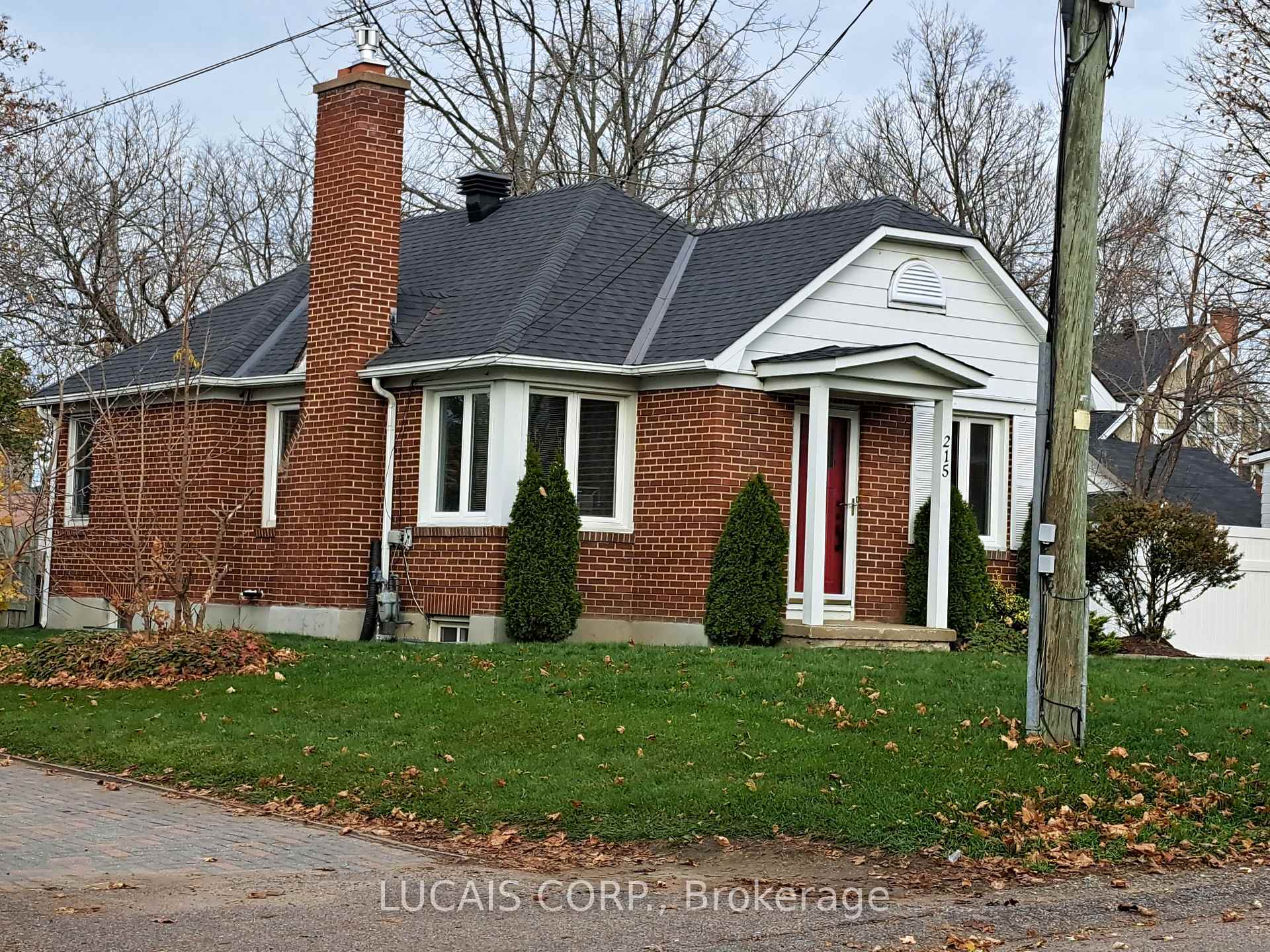 Photo of 215 Mcallister Street