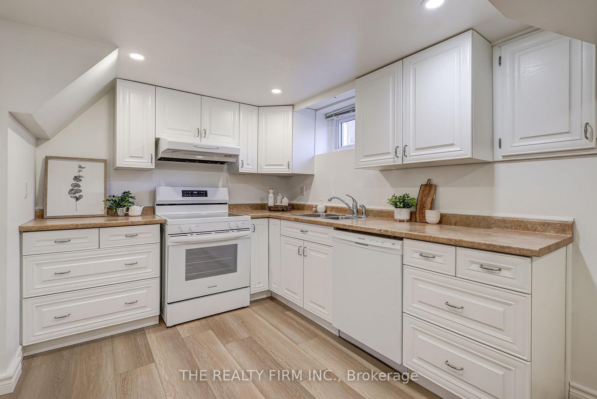 Photo 6 of Unit Lower, 408 Ridgewood Crescent, London, South D — HOMEH