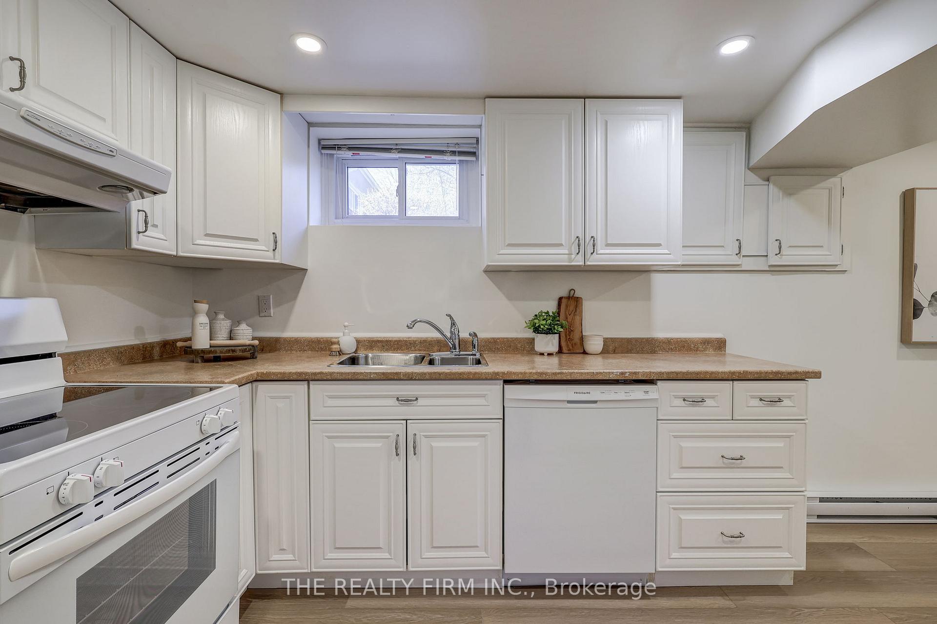 Photo 7 of Unit Lower, 408 Ridgewood Crescent, London, South D — HOMEH