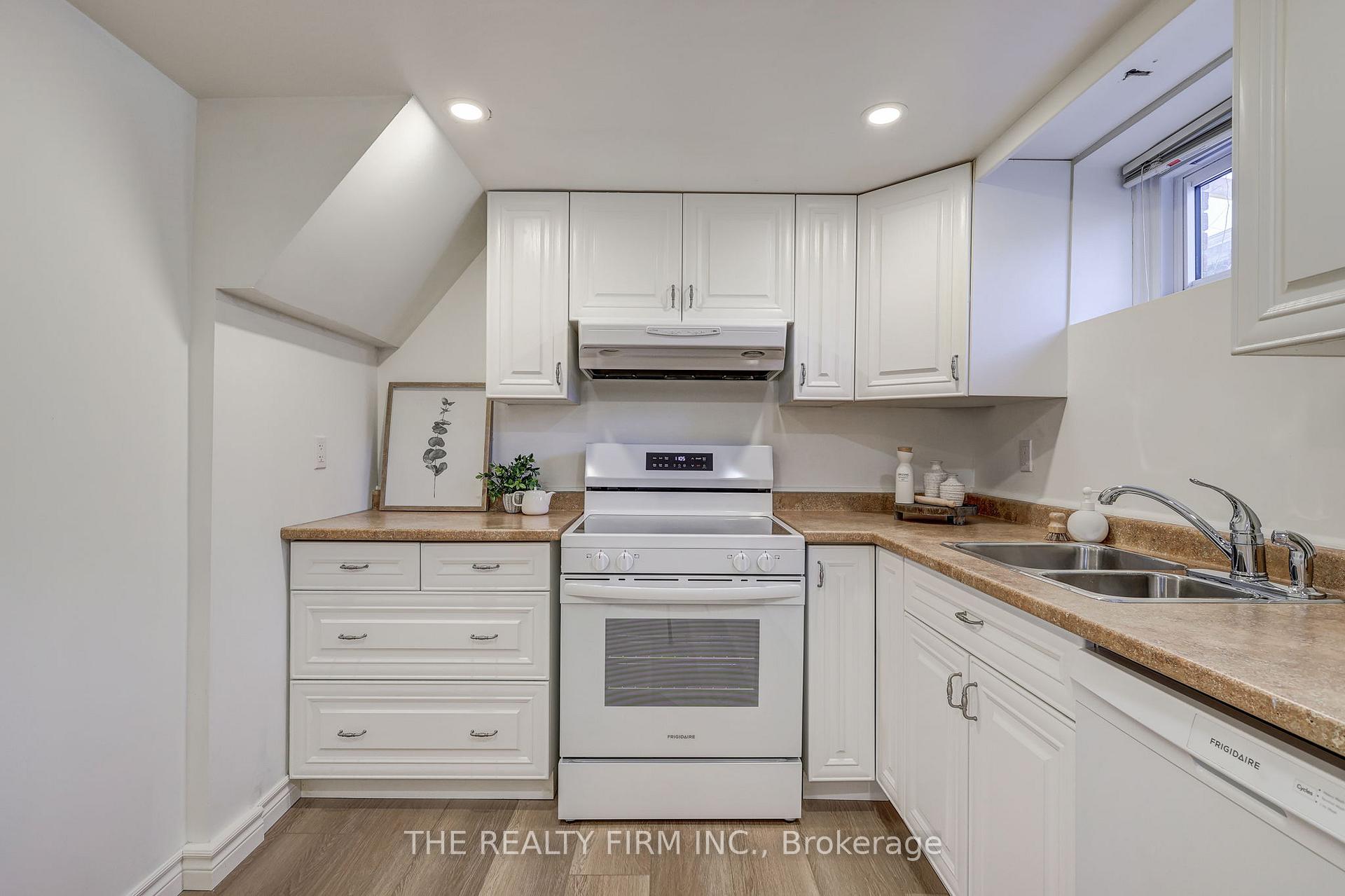 Photo 8 of Unit Lower, 408 Ridgewood Crescent, London, South D — HOMEH